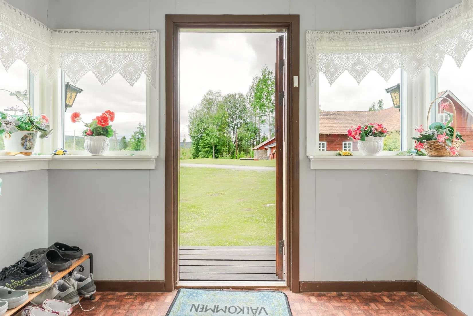 Villa, Hallom 233, Berg