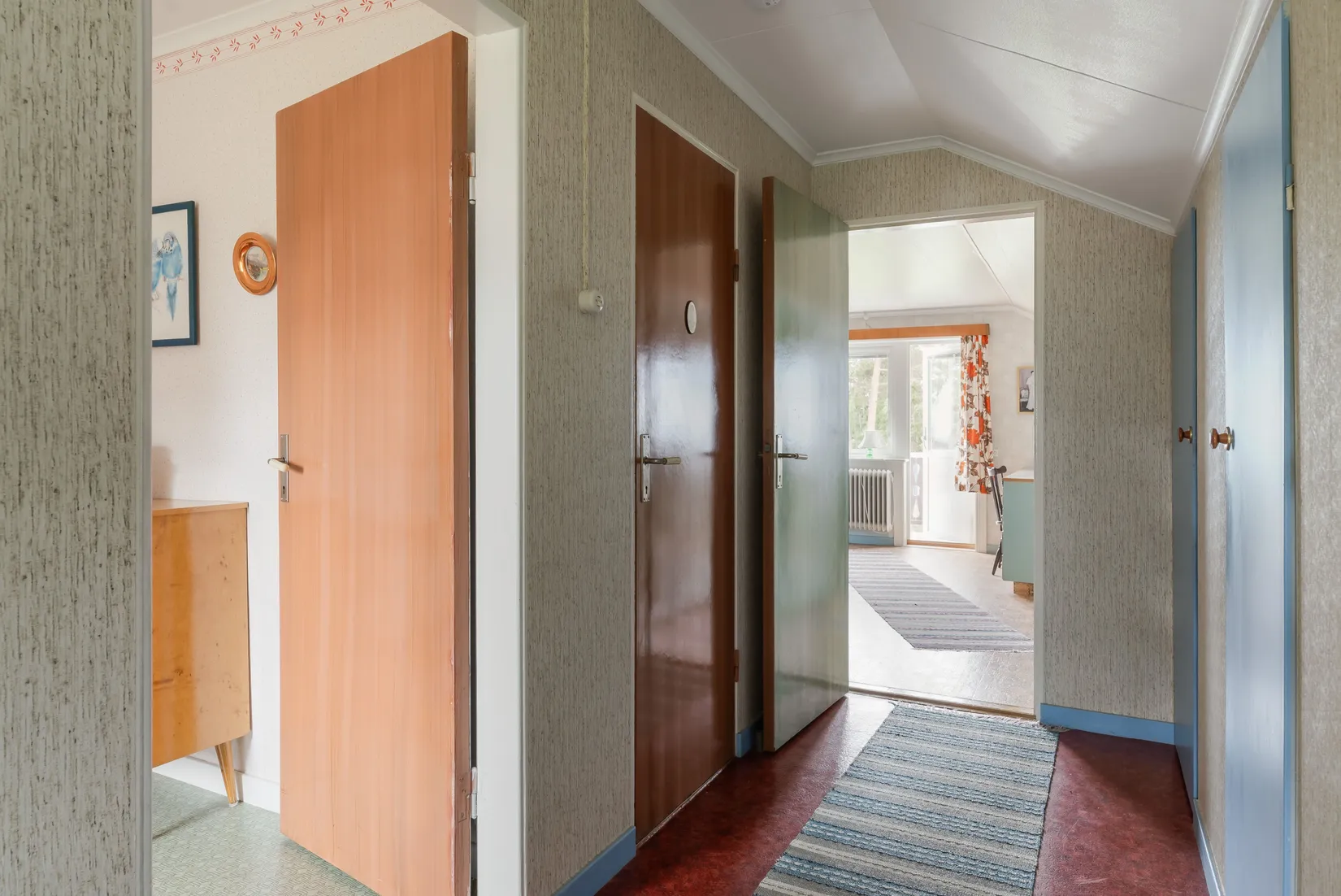 Villa, Hallom 233, Berg
