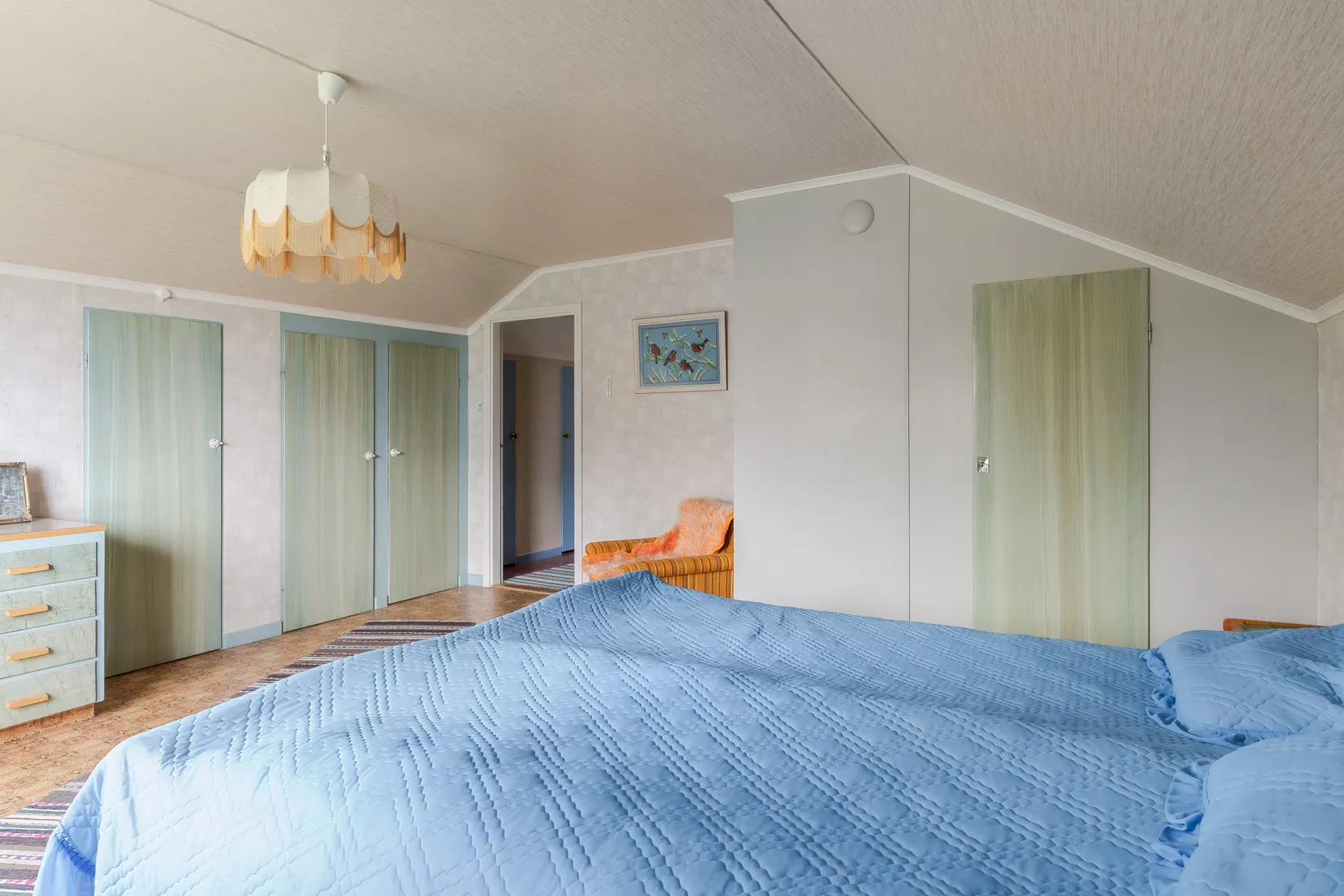 Villa, Hallom 233, Berg