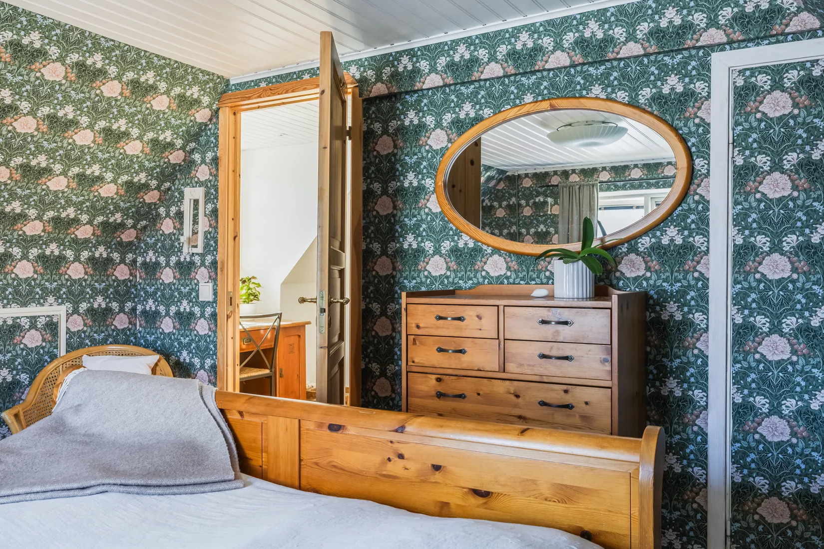 Villa, Radhus, Östergatan 25, Gamla stan, Simrishamn