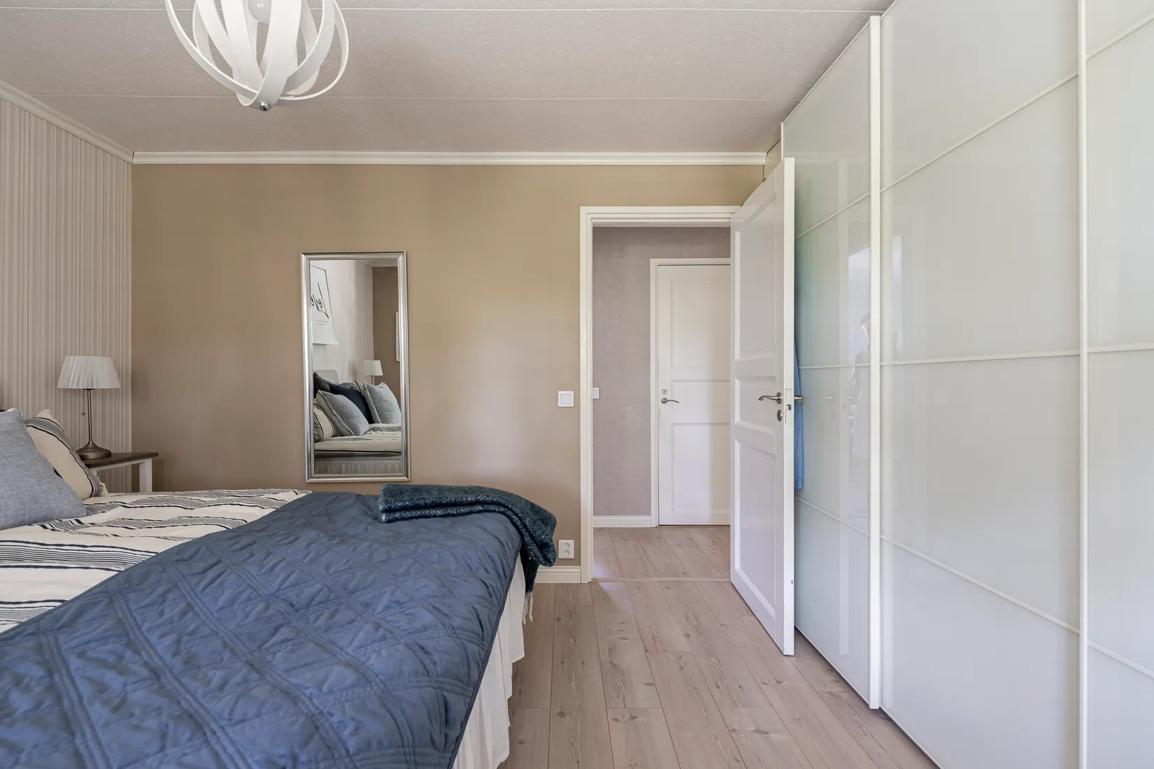Villa, Källtorpsvägen 41, Källtorp, Västerås