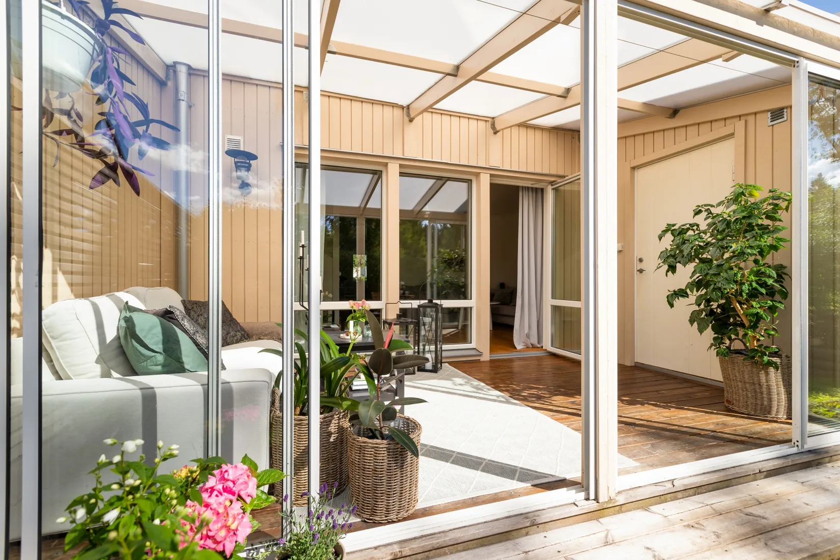 Villa, Radhus, Södra Atriumvägen 31, Kvisslingby, Österåker
