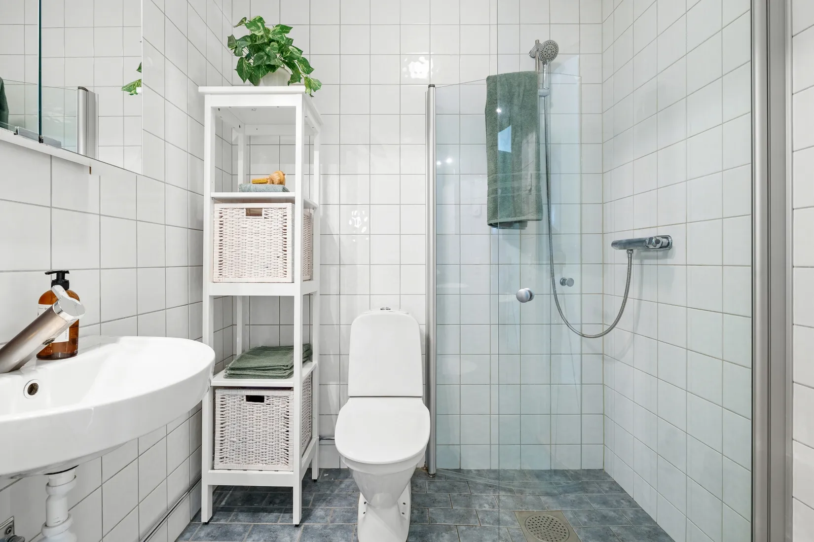 Radhus, Södra Atriumvägen 31, Kvisslingby, Österåker