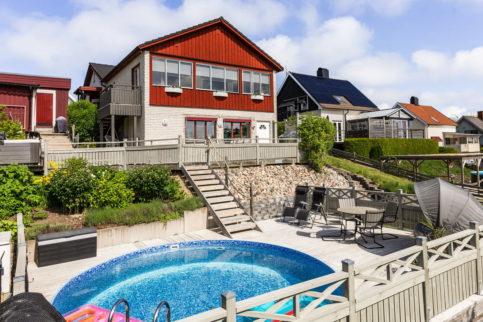Villa, Vattentornsgatan 13, Övre Holm, Motala