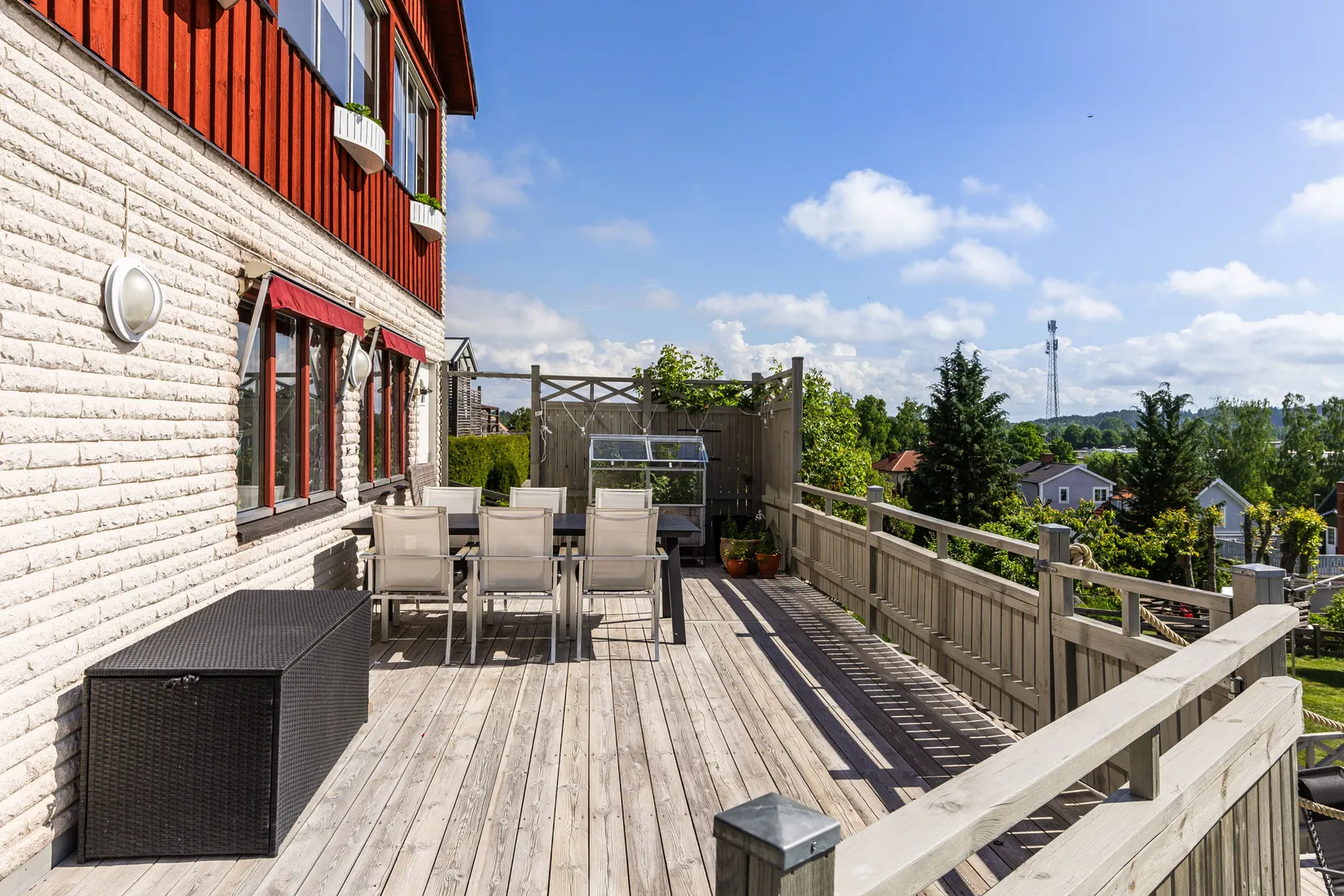 Villa, Vattentornsgatan 13, Övre Holm, Motala