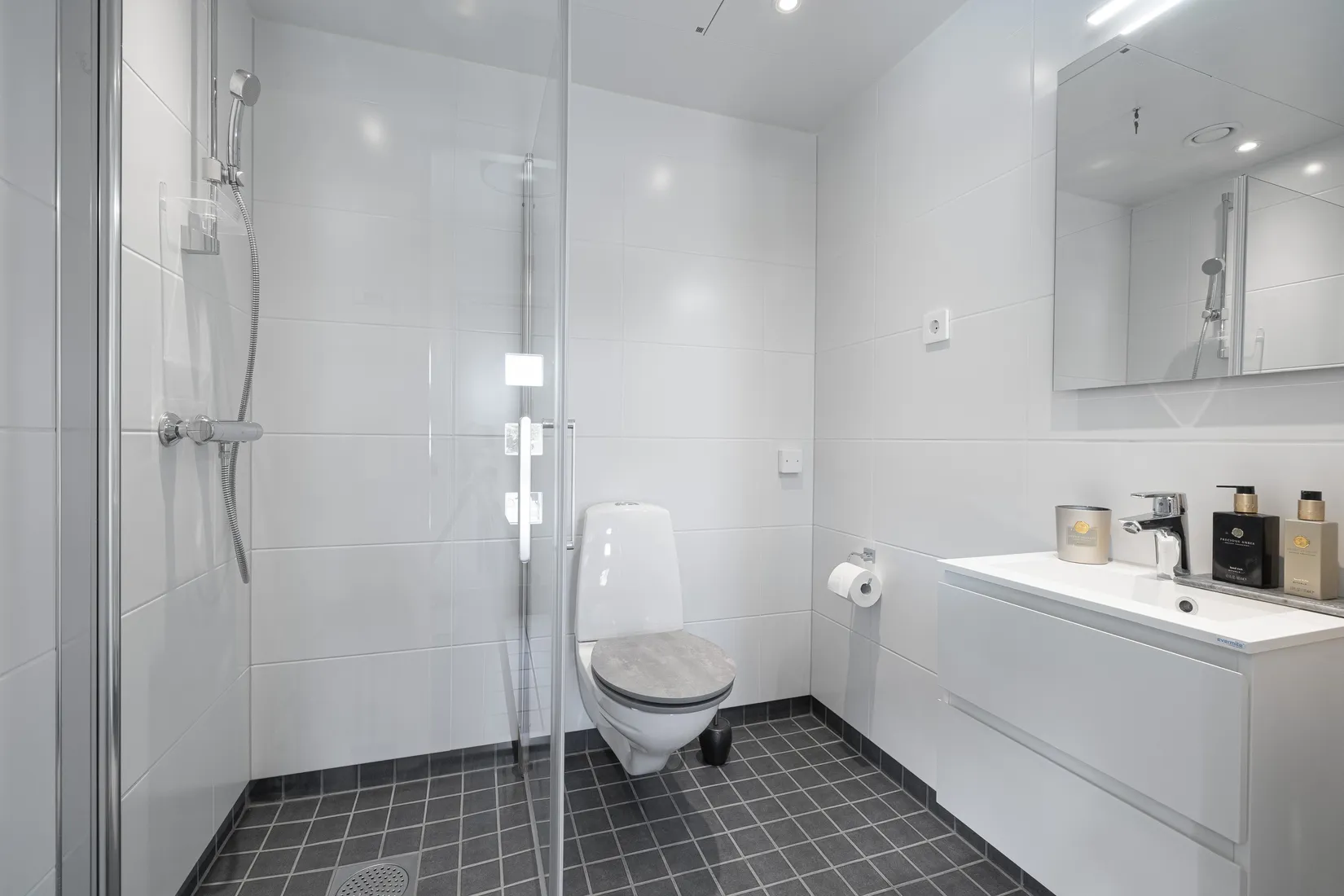 Radhus, Timotejgatan 40, Eds Allé, Upplands Väsby