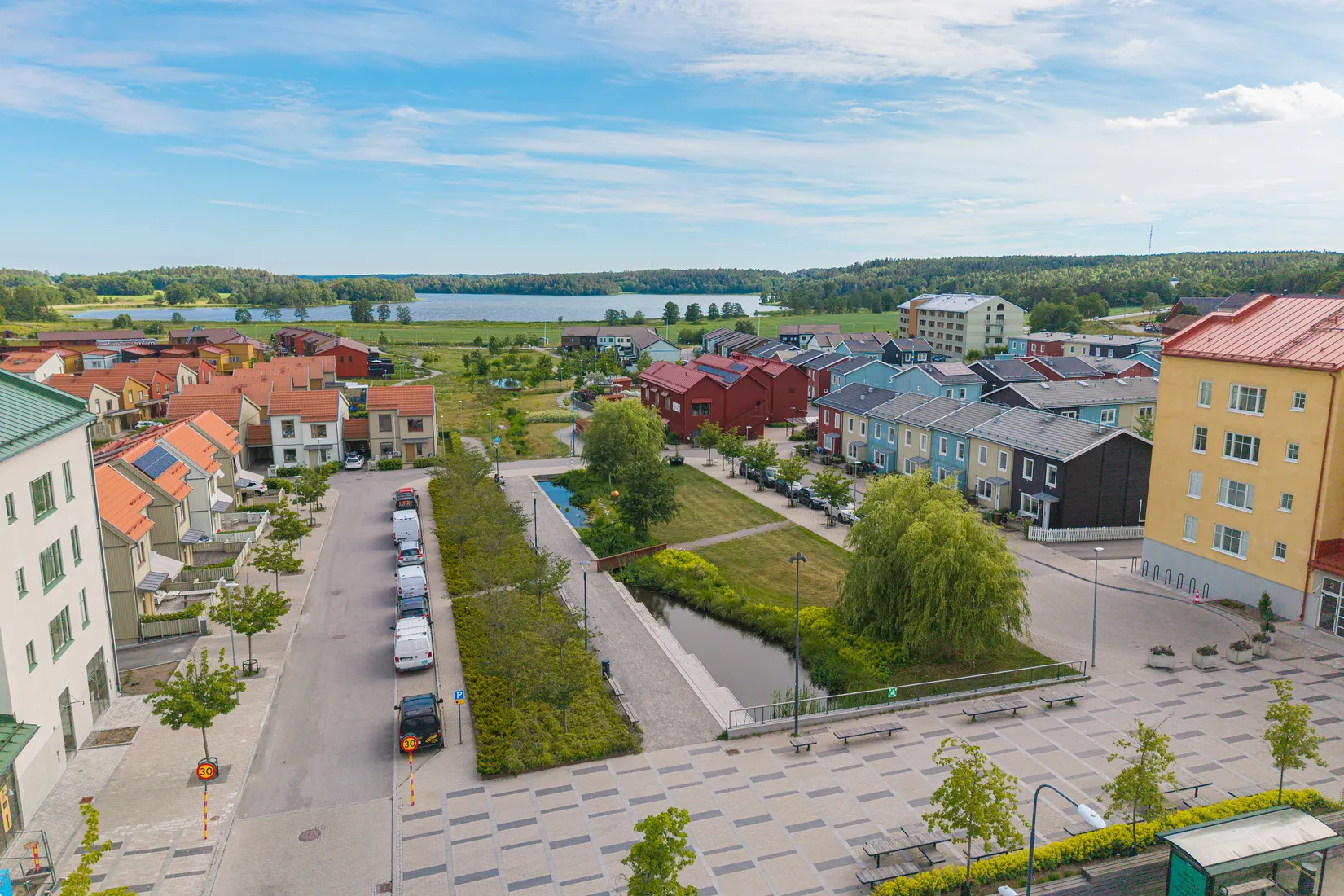 Radhus, Timotejgatan 40, Eds Allé, Upplands Väsby