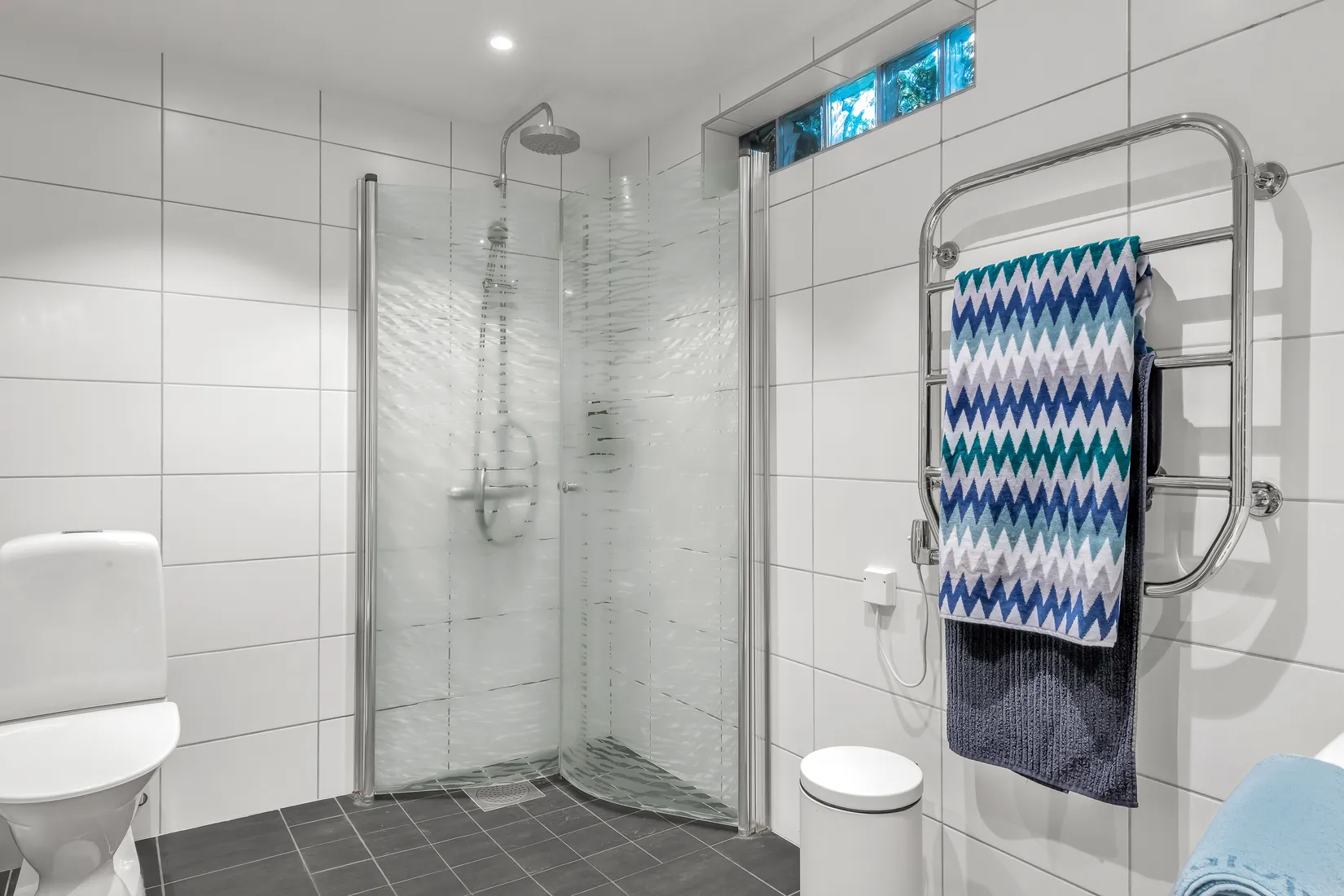 Villa, Adolf Lemons väg 76, Täby Kyrkby, Täby