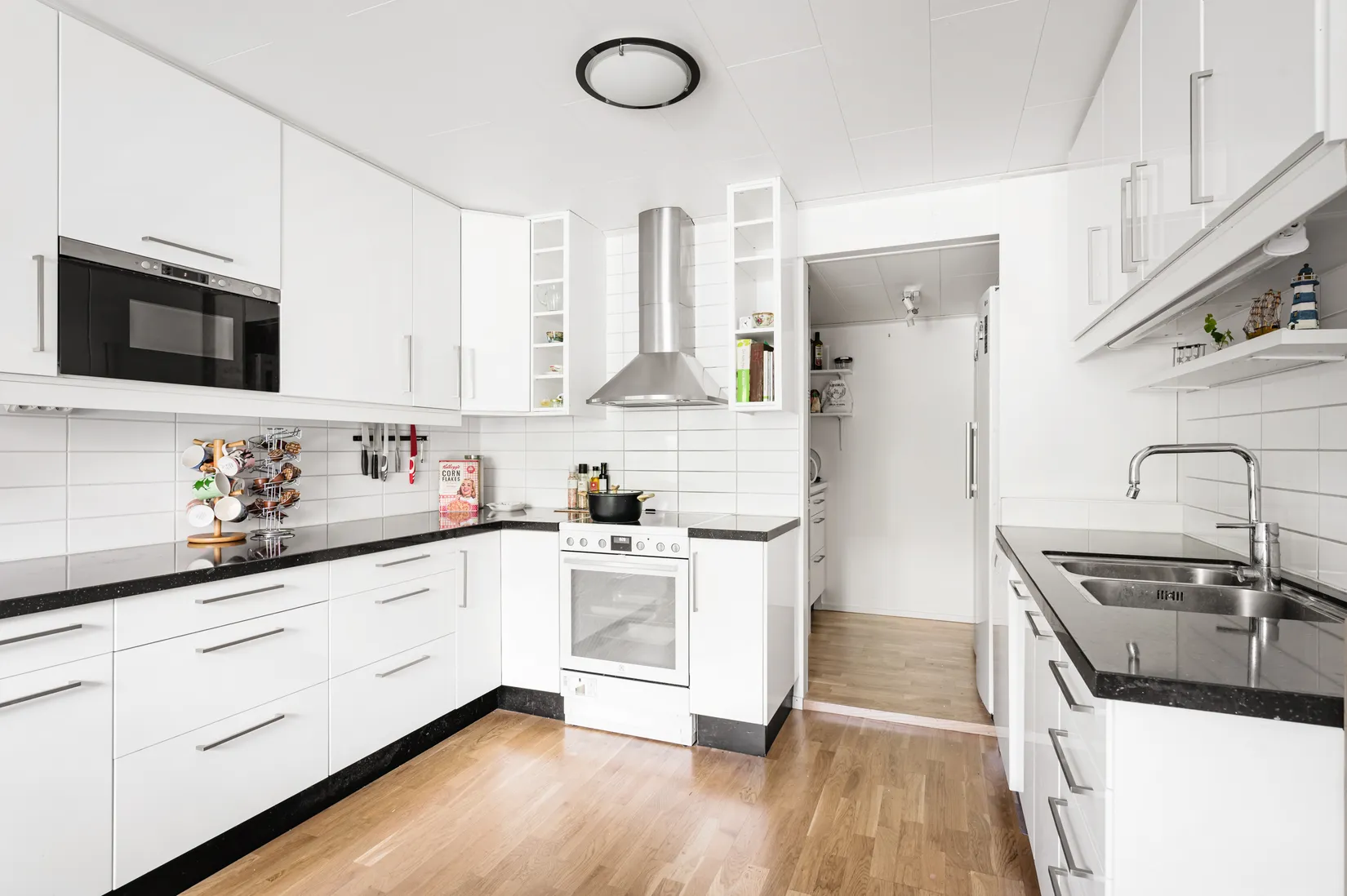 Villa, Radhus, Blåvidegränd 56, Vällingby - Vinsta, Stockholm