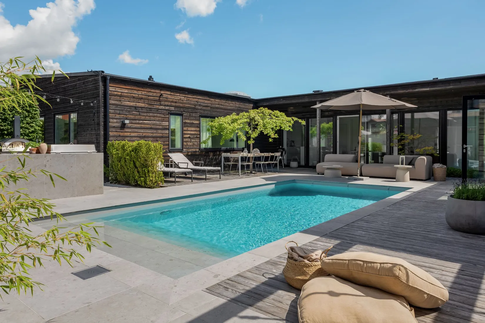 Villa, Barkaregatan 18, Näsby, Örebro