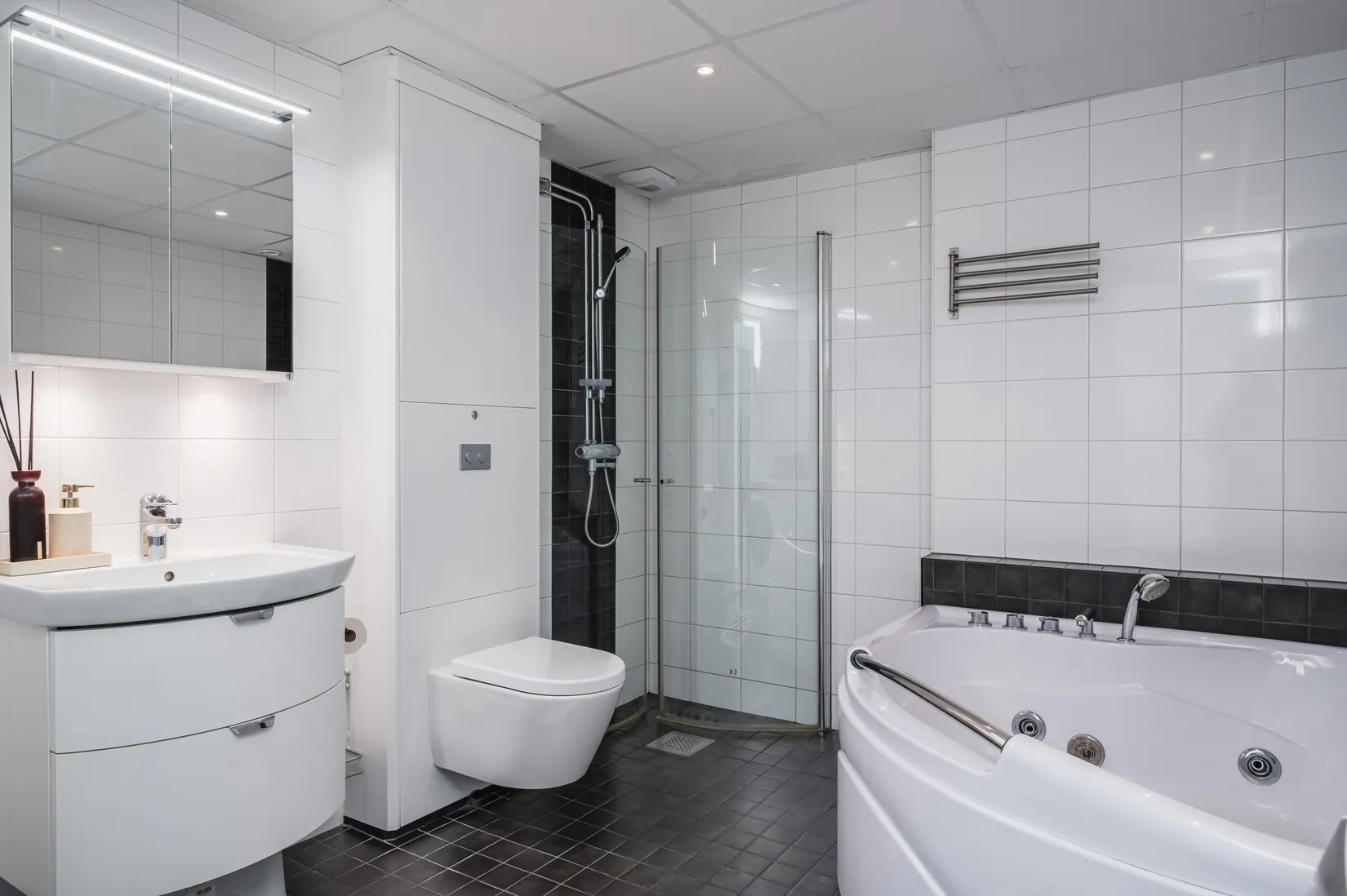 Bostadsrätt, Sturegatan 99C, Centralt, Falun