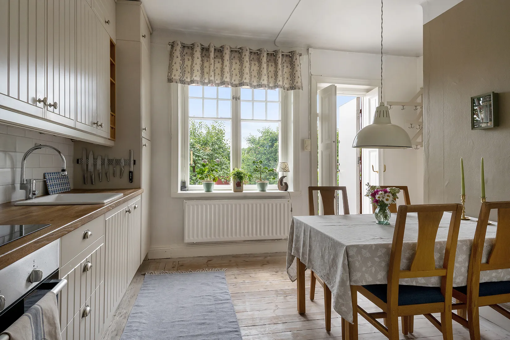 Radhus, Margaretavägen 28, Gamla Enskede, Stockholm