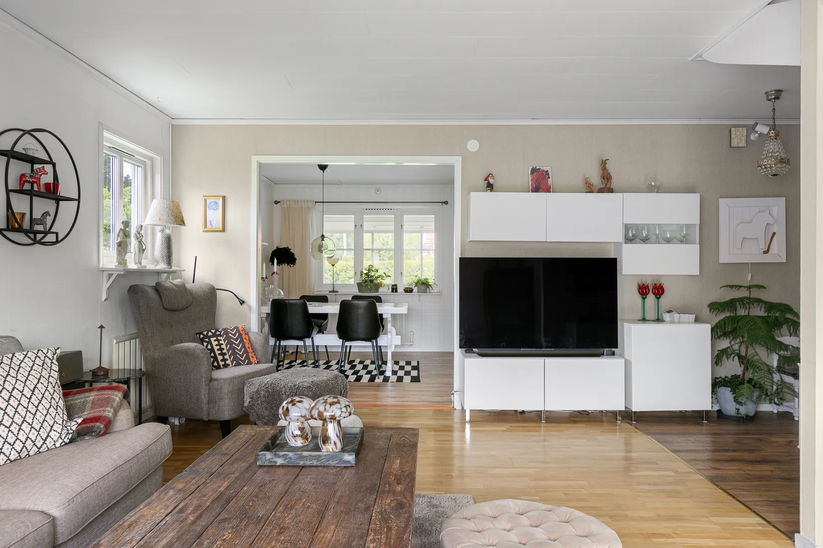 Villa, Vallrundan 7, Valbo, Gävle