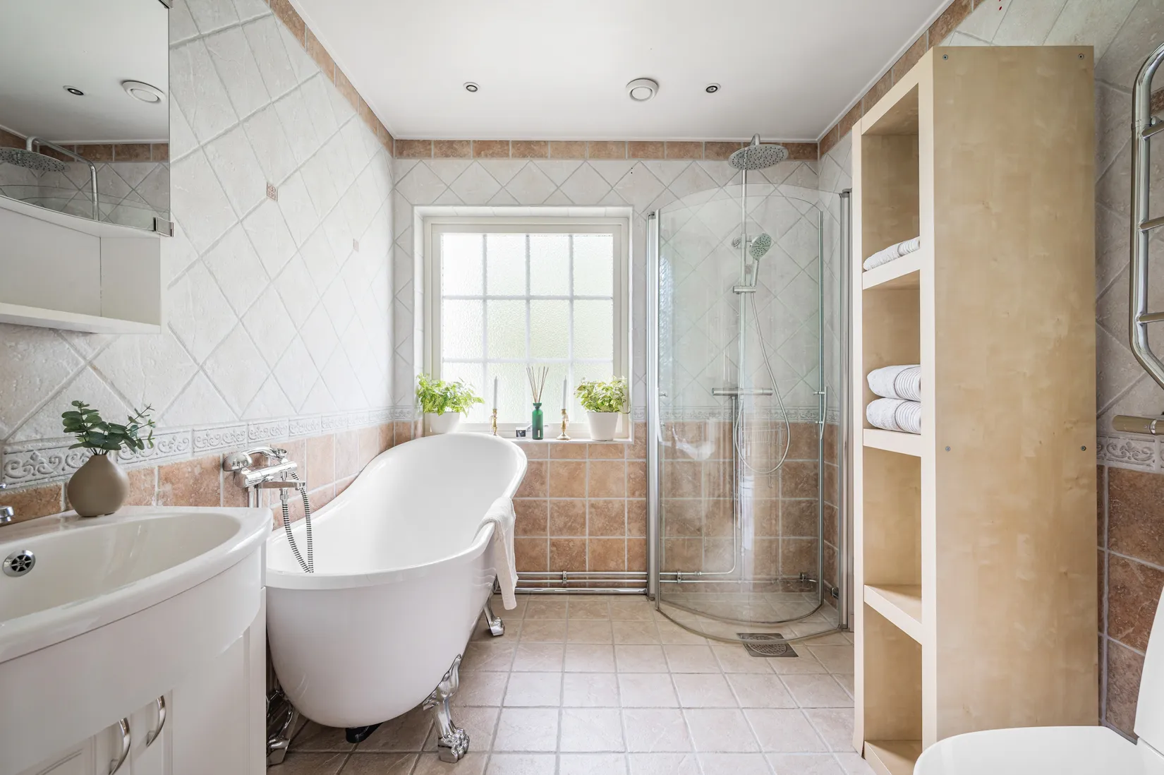 Villa, Högnäsvägen 34, Kungsängen/Sylta, Upplands-Bro