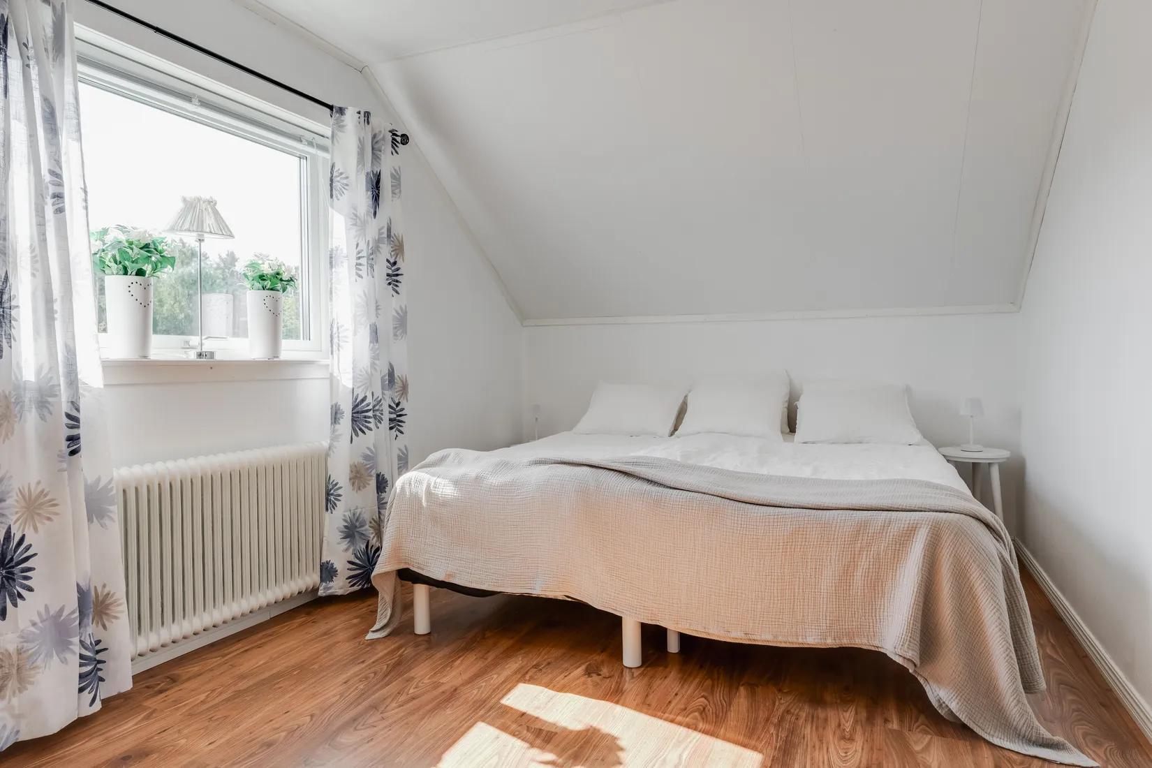 Villa, Idrottsvägen 10, Fristad, Borås
