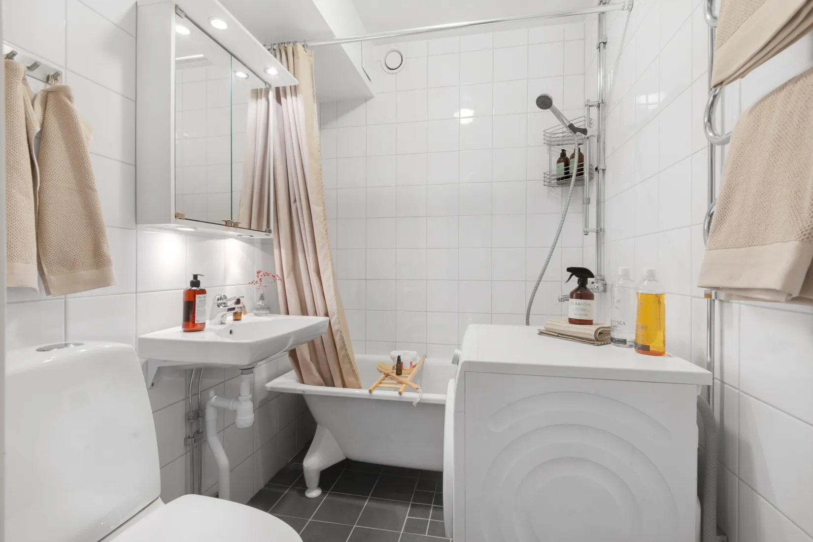 Bostadsrätt, Järnvägsgatan 58, Centrala Sundbyberg, Sundbyberg