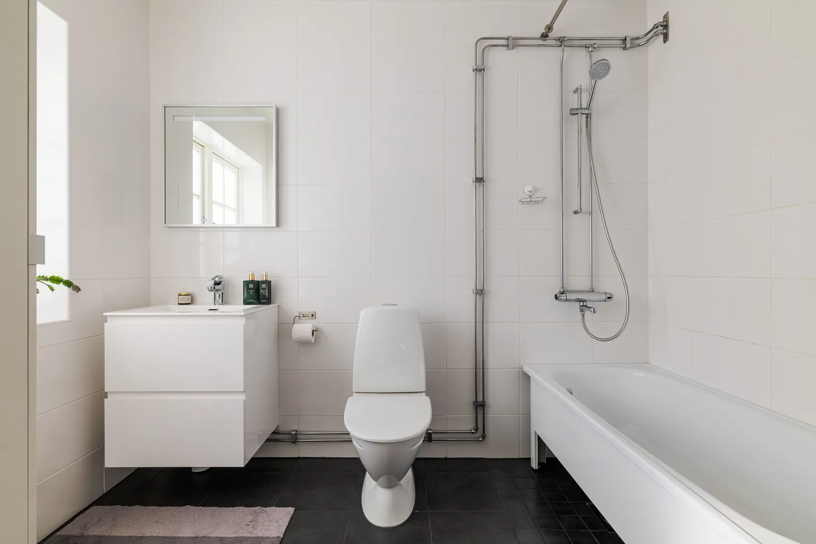 Bostadsrätt, Radhus, Nästegårdsvägen 37C, Lillån, Örebro
