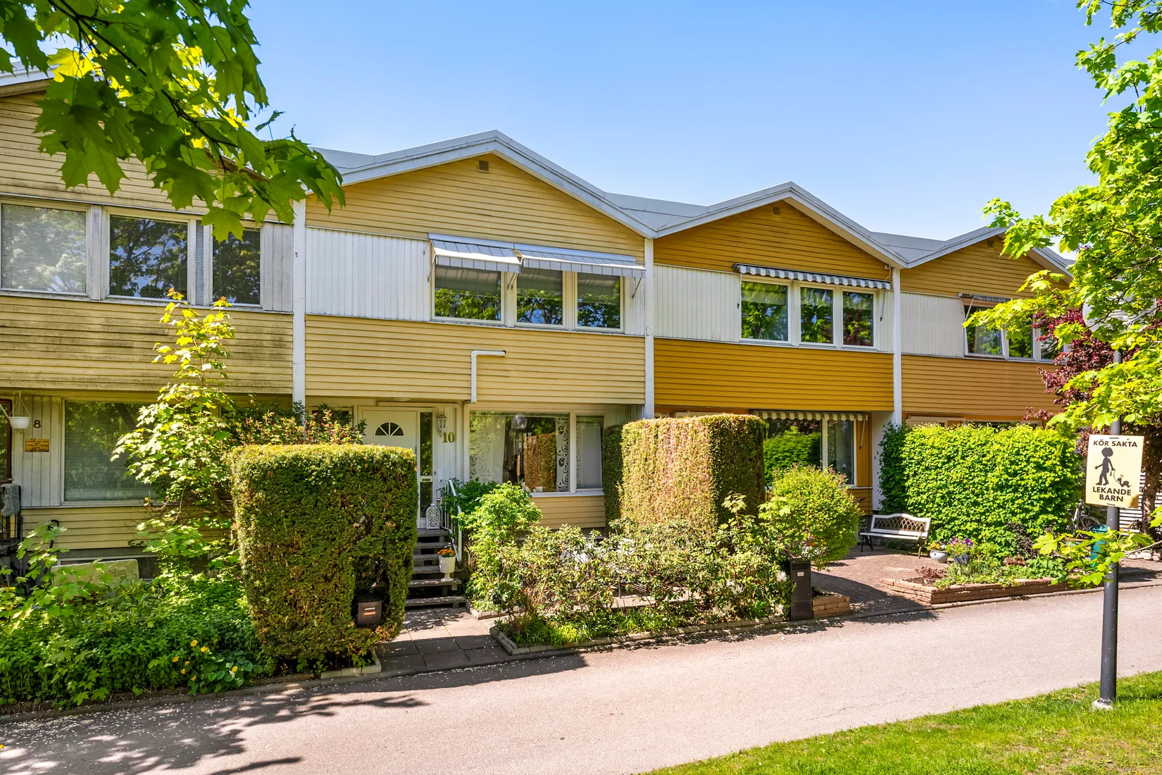 Villa, Radhus, Kärrgränd 10, Kälvesta, Stockholm