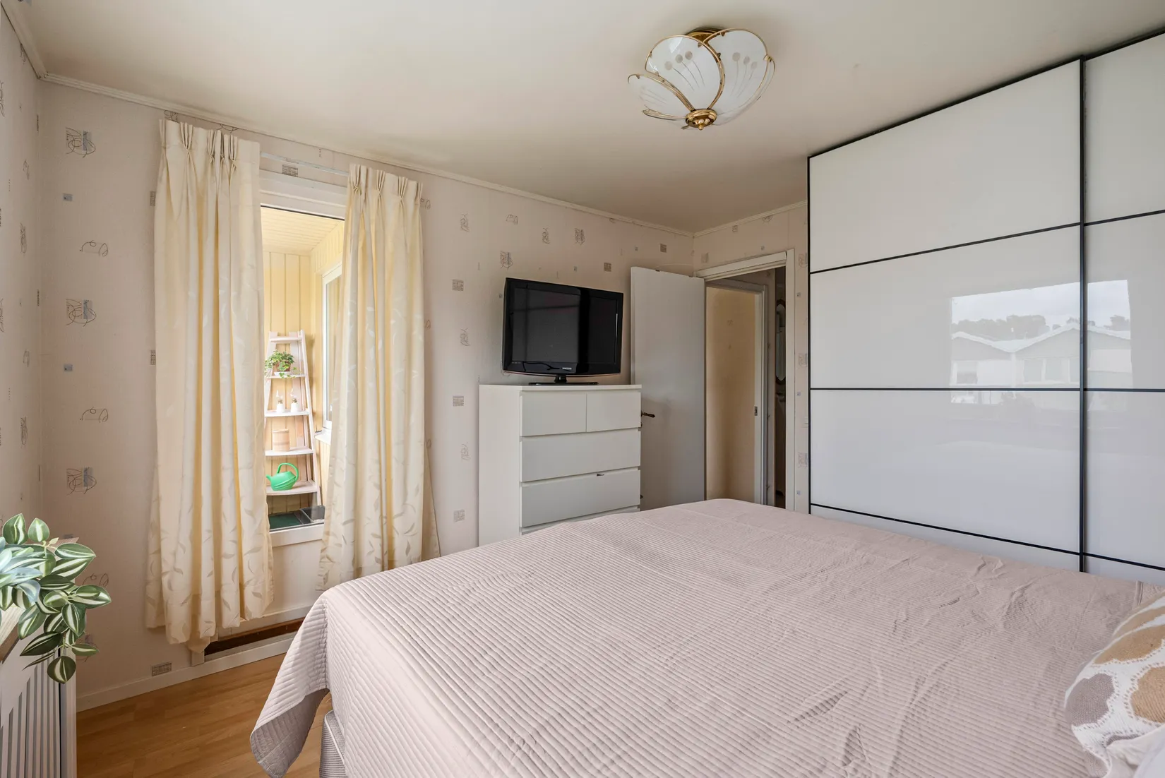 Villa, Radhus, Kärrgränd 10, Kälvesta, Stockholm