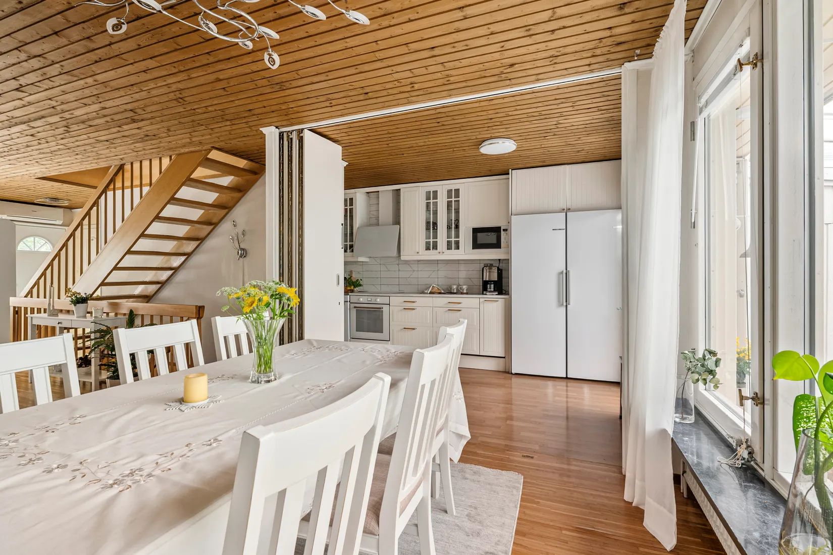 Villa, Radhus, Kärrgränd 10, Kälvesta, Stockholm