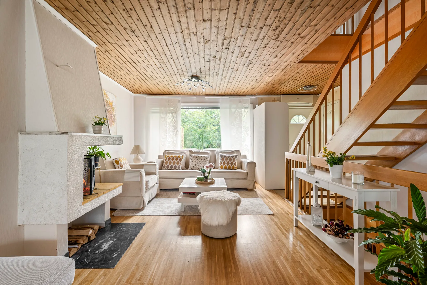 Villa, Radhus, Kärrgränd 10, Kälvesta, Stockholm