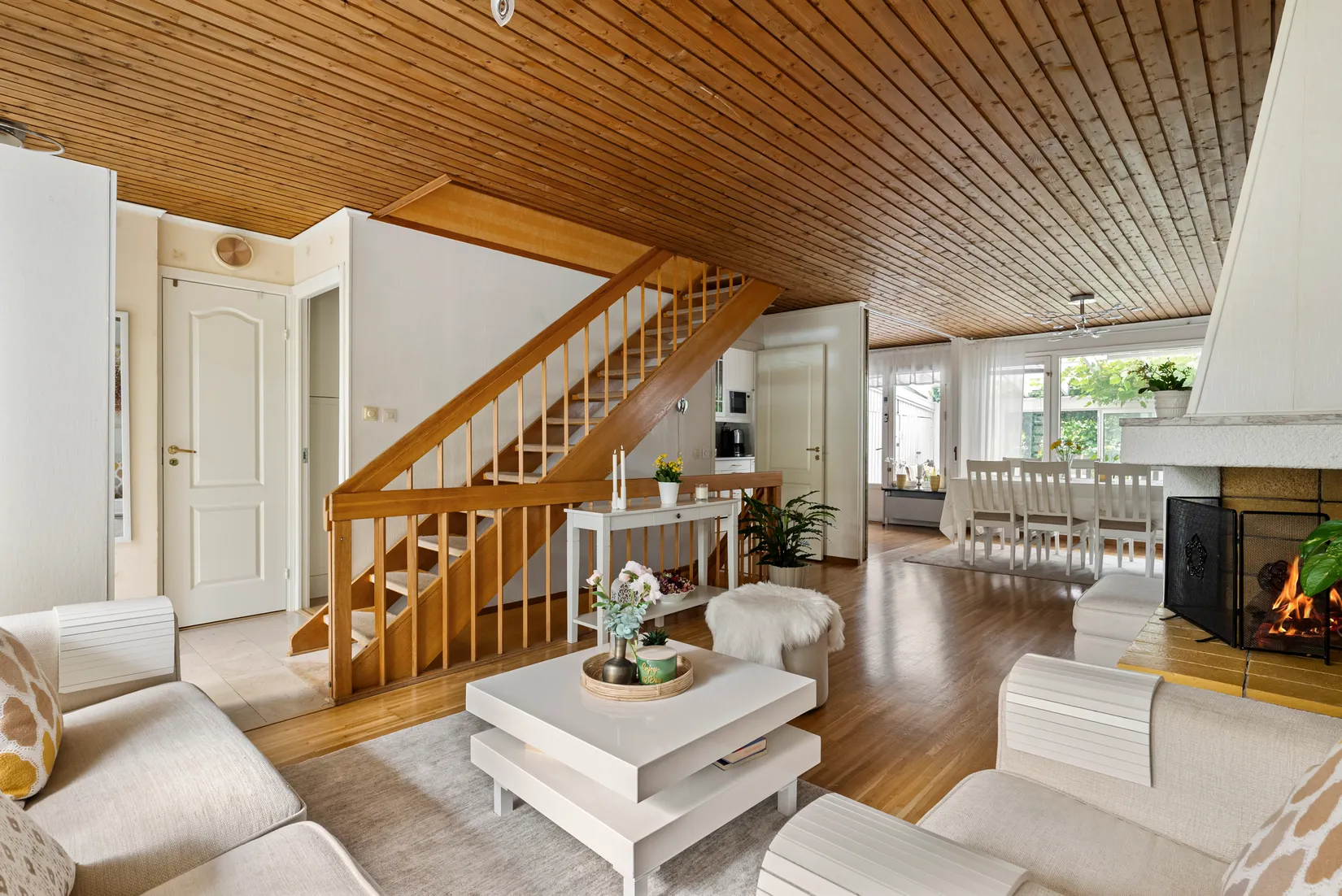 Villa, Radhus, Kärrgränd 10, Kälvesta, Stockholm