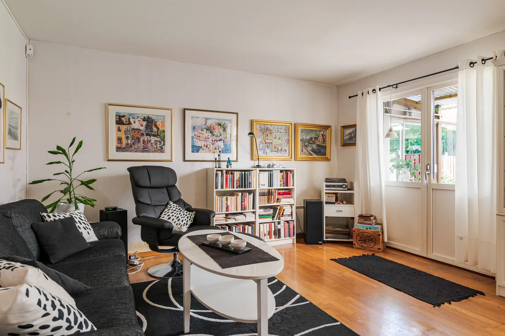 Villa, Radhus, Stallsbergsvägen 20E, Grankulla, Motala