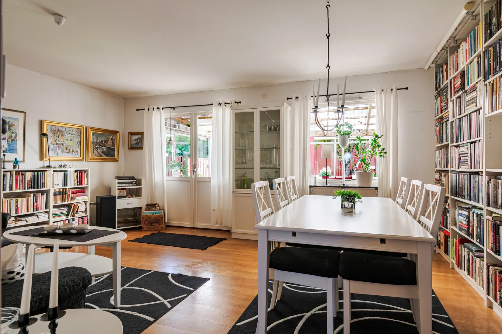 Villa, Radhus, Stallsbergsvägen 20E, Grankulla, Motala
