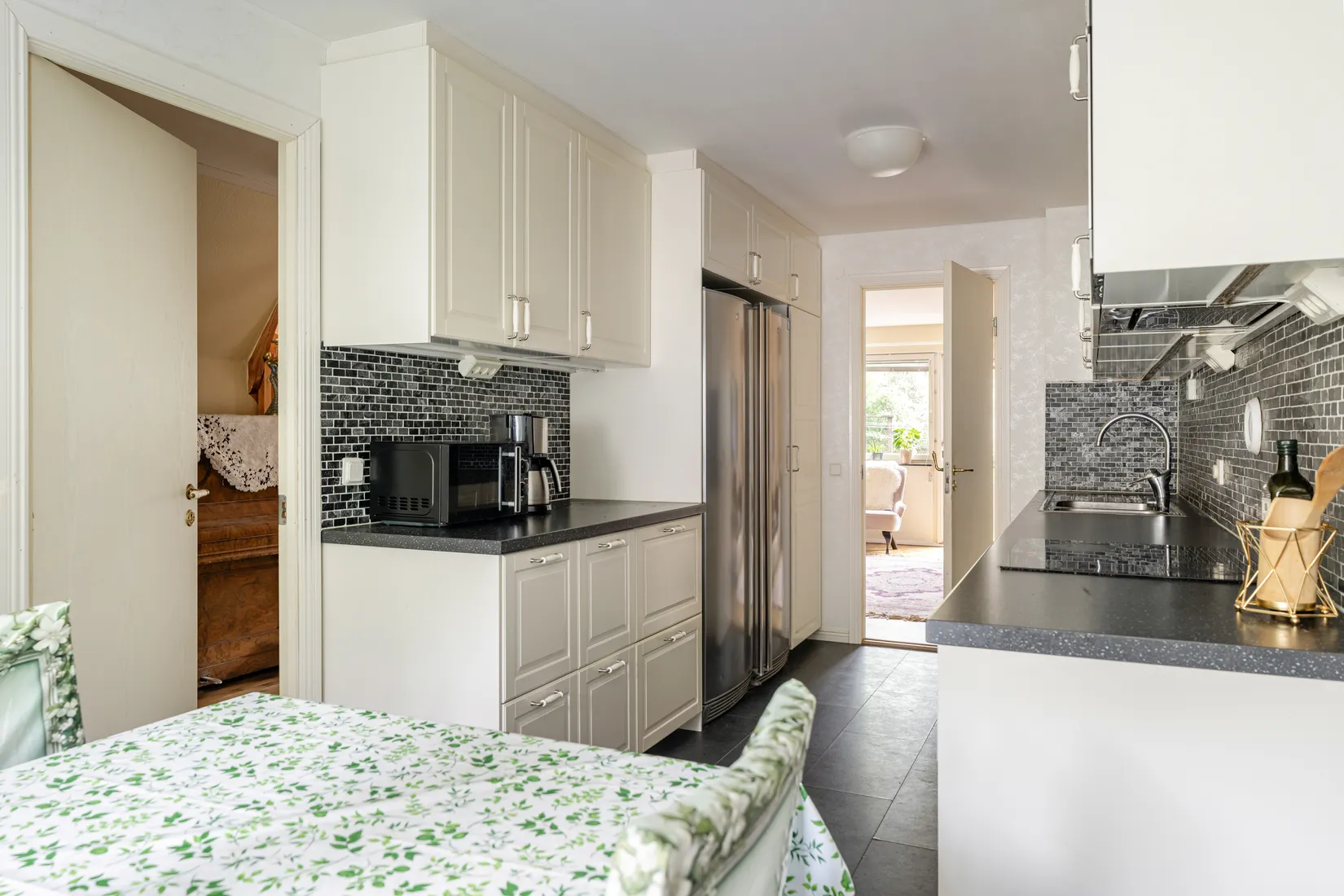 Villa, Radhus, TETORPSVÄGEN 34, Centralt Väsby, Upplands Väsby