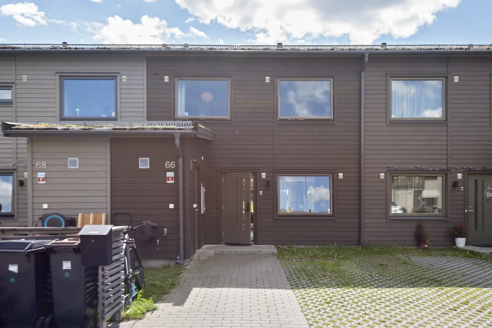 Bostadsrätt, Radhus, Arningetorpsvägen 66, Hägerneholm, Arninge, Täby