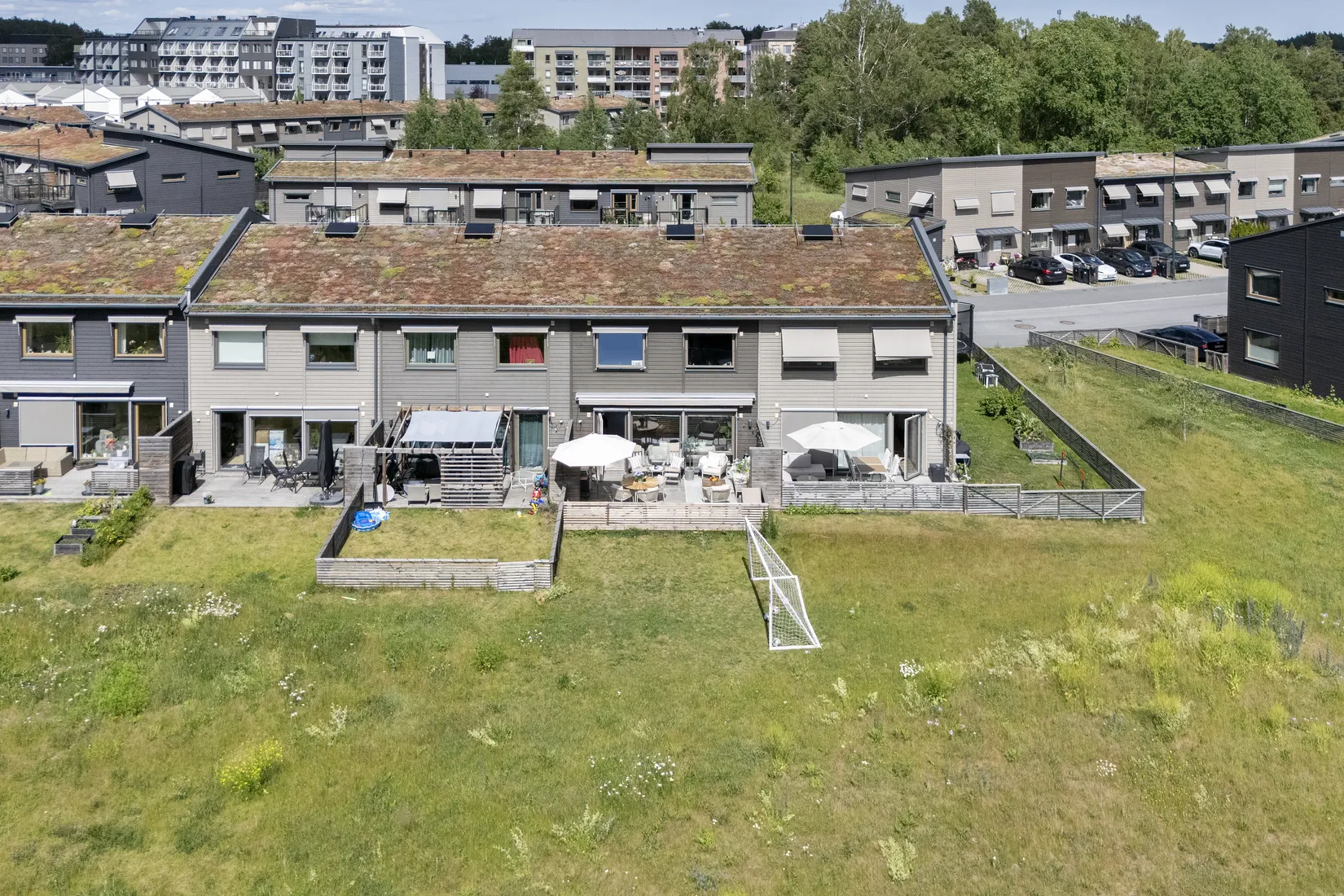 Bostadsrätt, Radhus, Arningetorpsvägen 66, Hägerneholm, Arninge, Täby