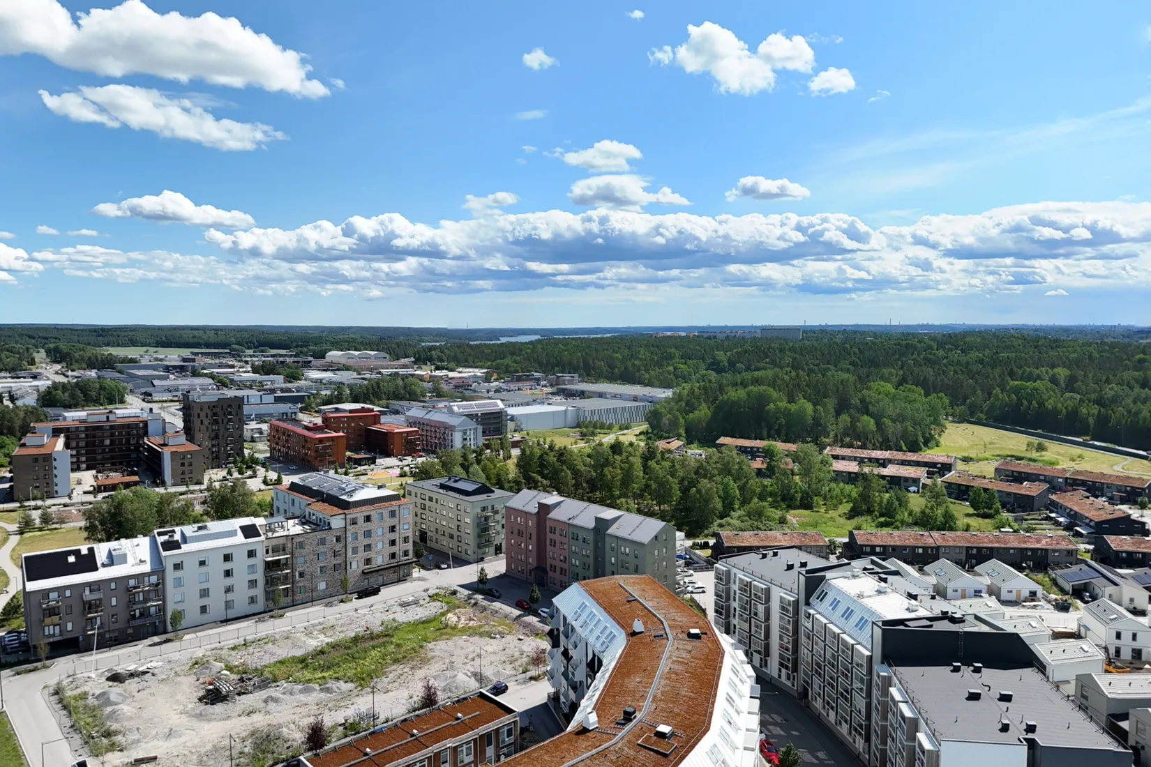 Bostadsrätt, Radhus, Arningetorpsvägen 66, Hägerneholm, Arninge, Täby