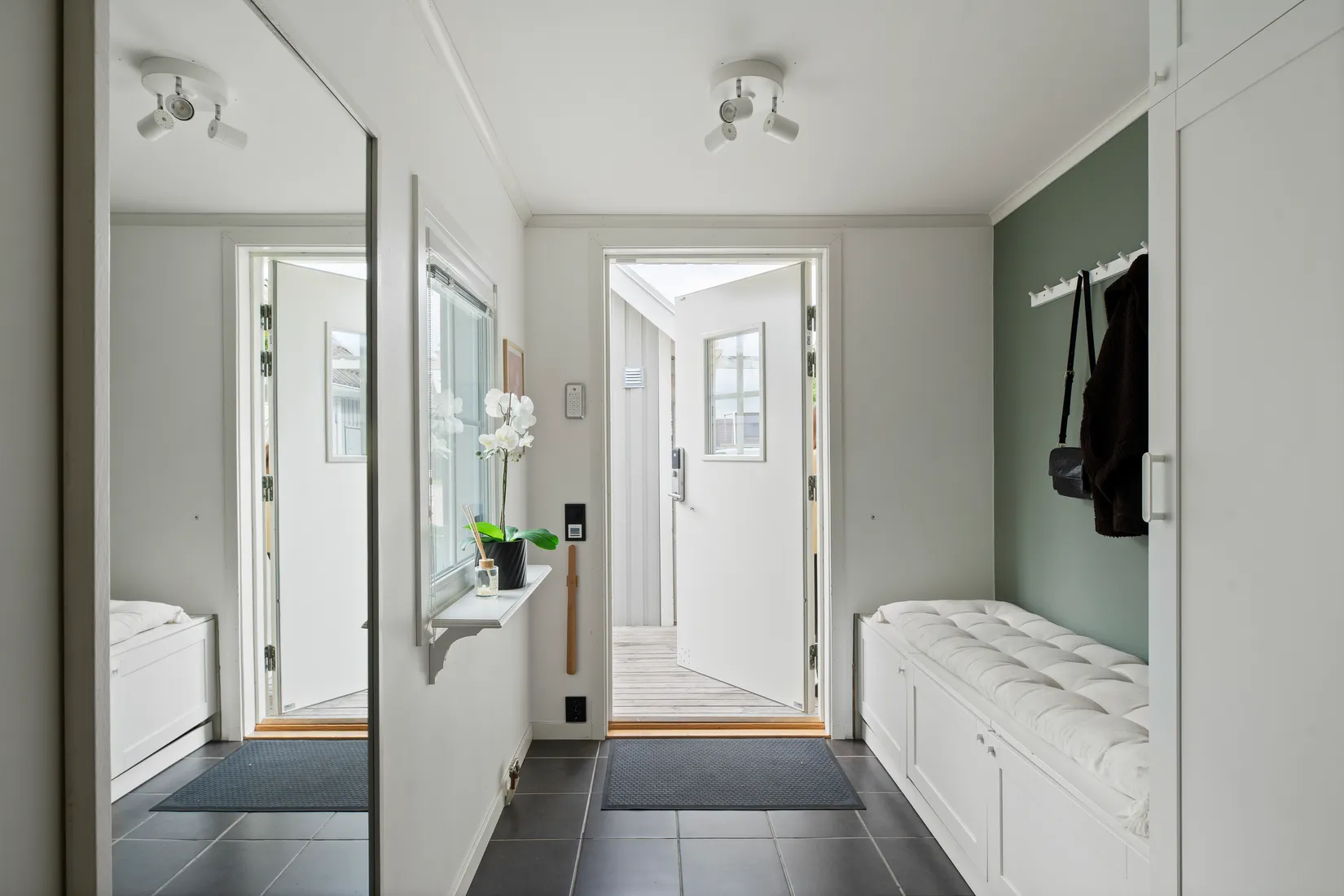 Villa, Radhus, Nöthårsvägen 33, Nåntuna, Uppsala