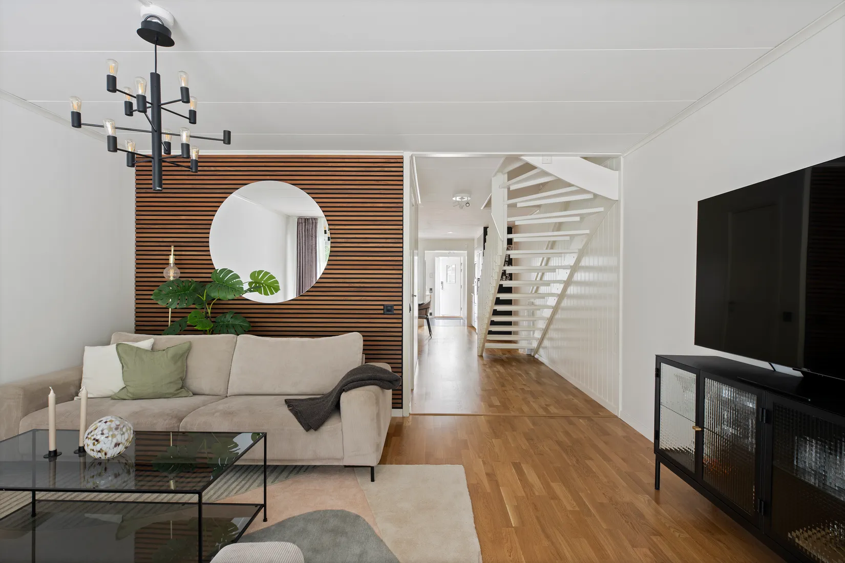 Villa, Radhus, Nöthårsvägen 33, Nåntuna, Uppsala