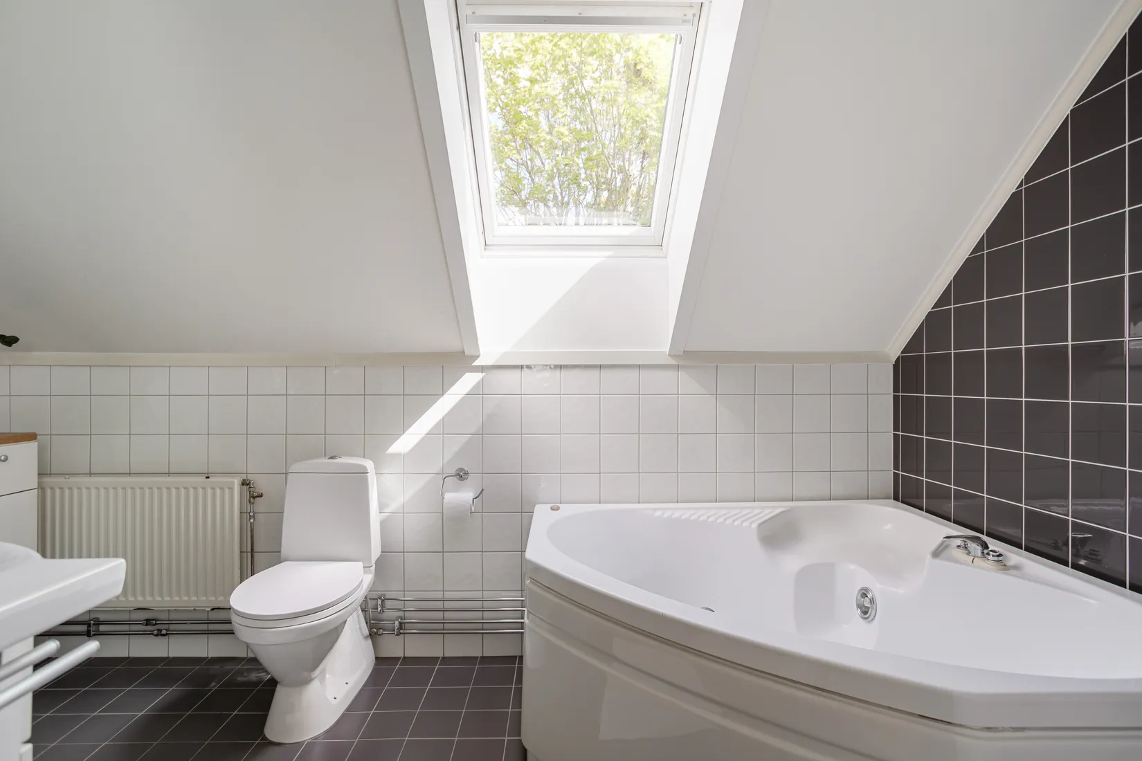 Bostadsrätt, Radhus, Jarlavägen 29, Södra Haga, Vallentuna
