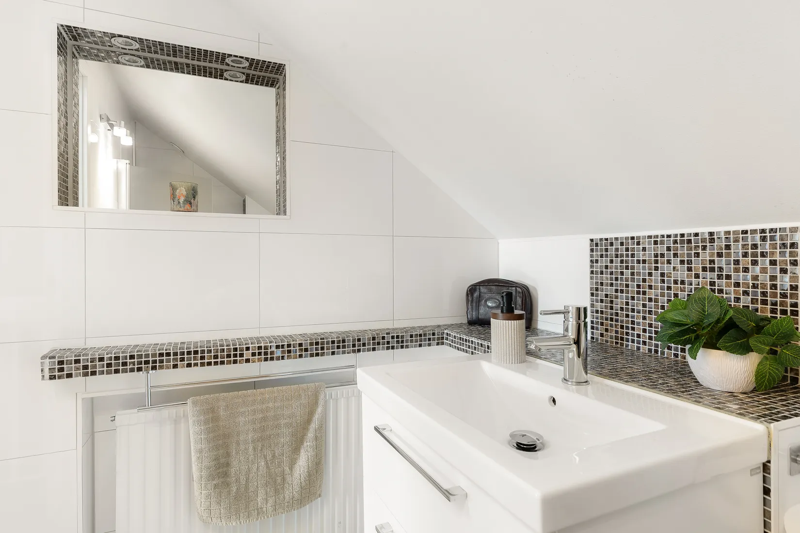 Bostadsrätt, Diamantstigen 13, Kungsängen/Tibblehöjden, Upplands-Bro