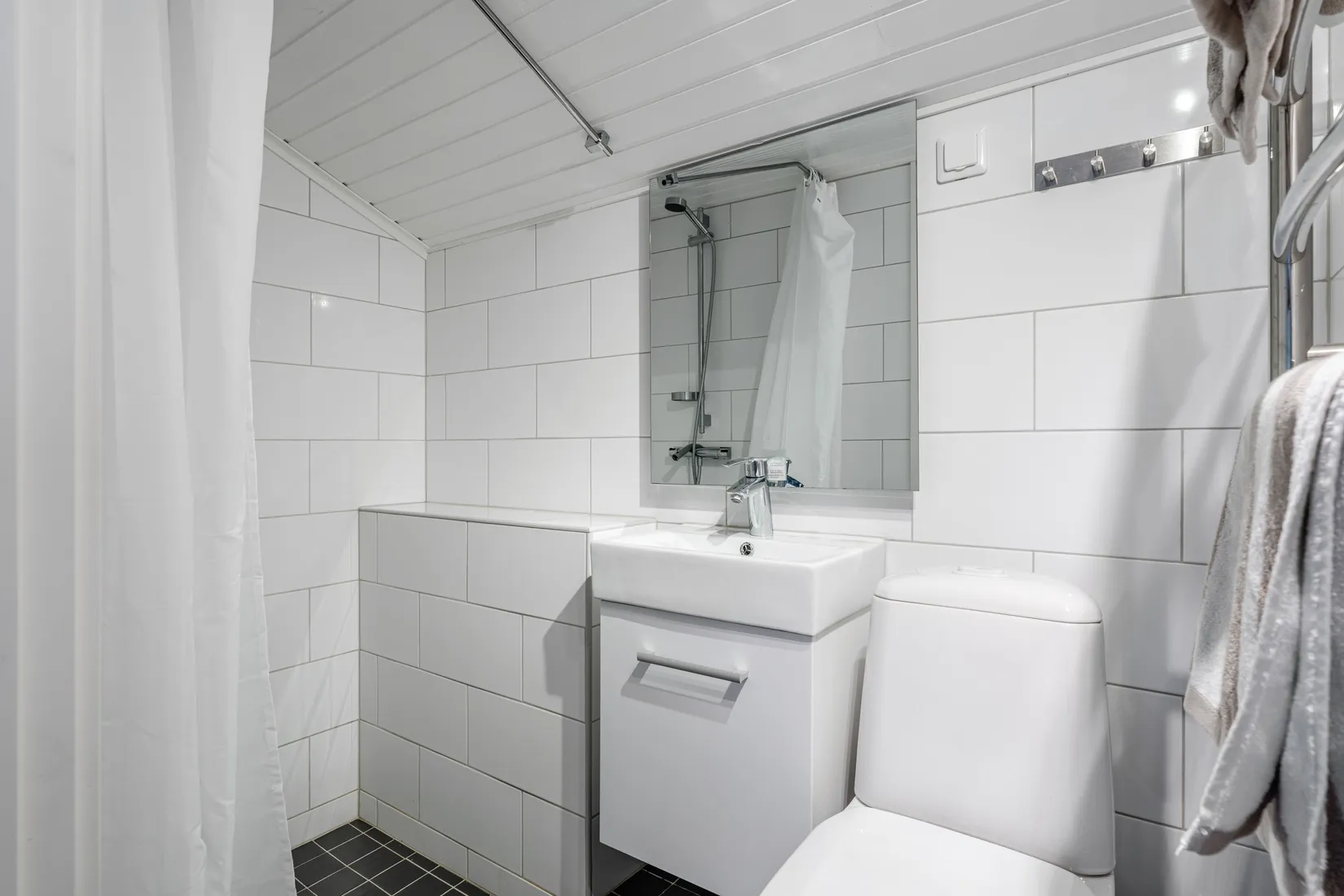 Villa, ÅSVÄGEN 11, Roslags näsby, Täby