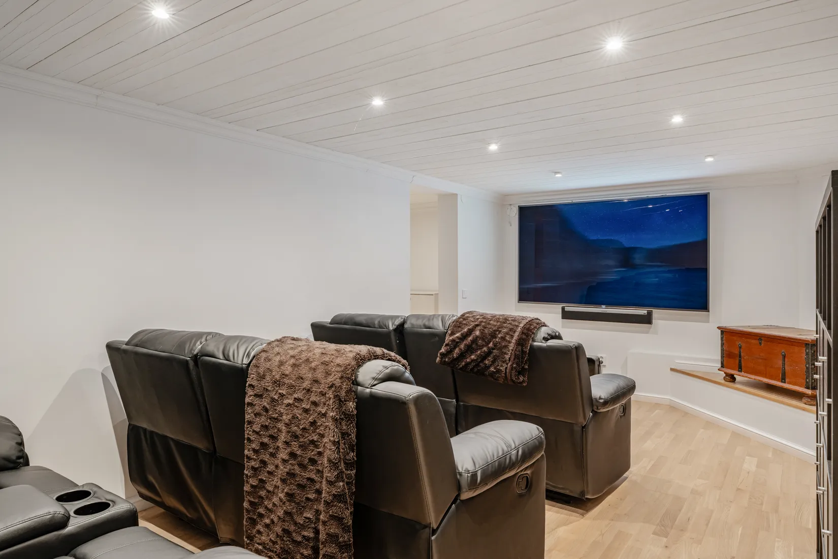 Villa, ÅSVÄGEN 11, Roslags näsby, Täby