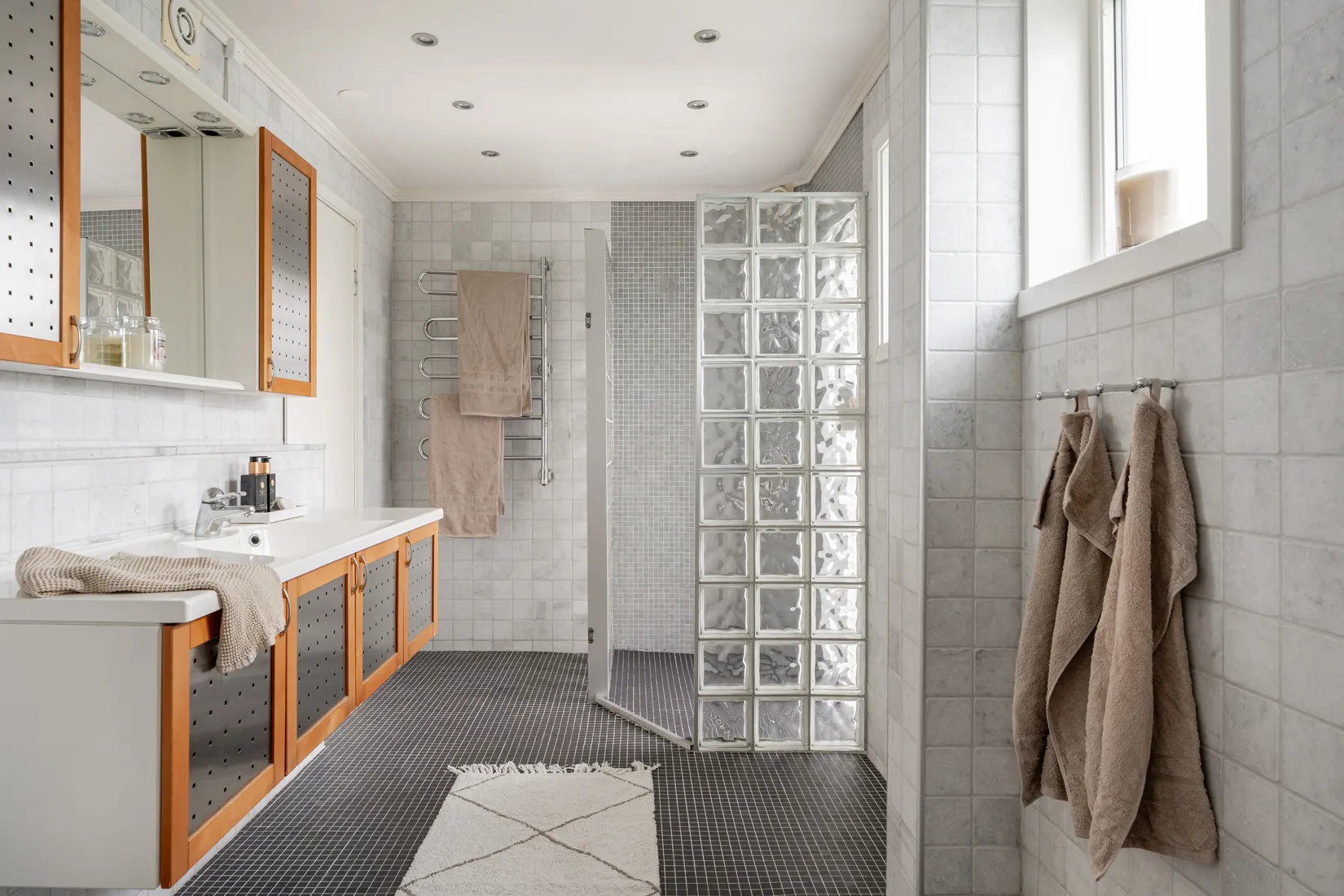 Villa, ÅSVÄGEN 11, Roslags näsby, Täby