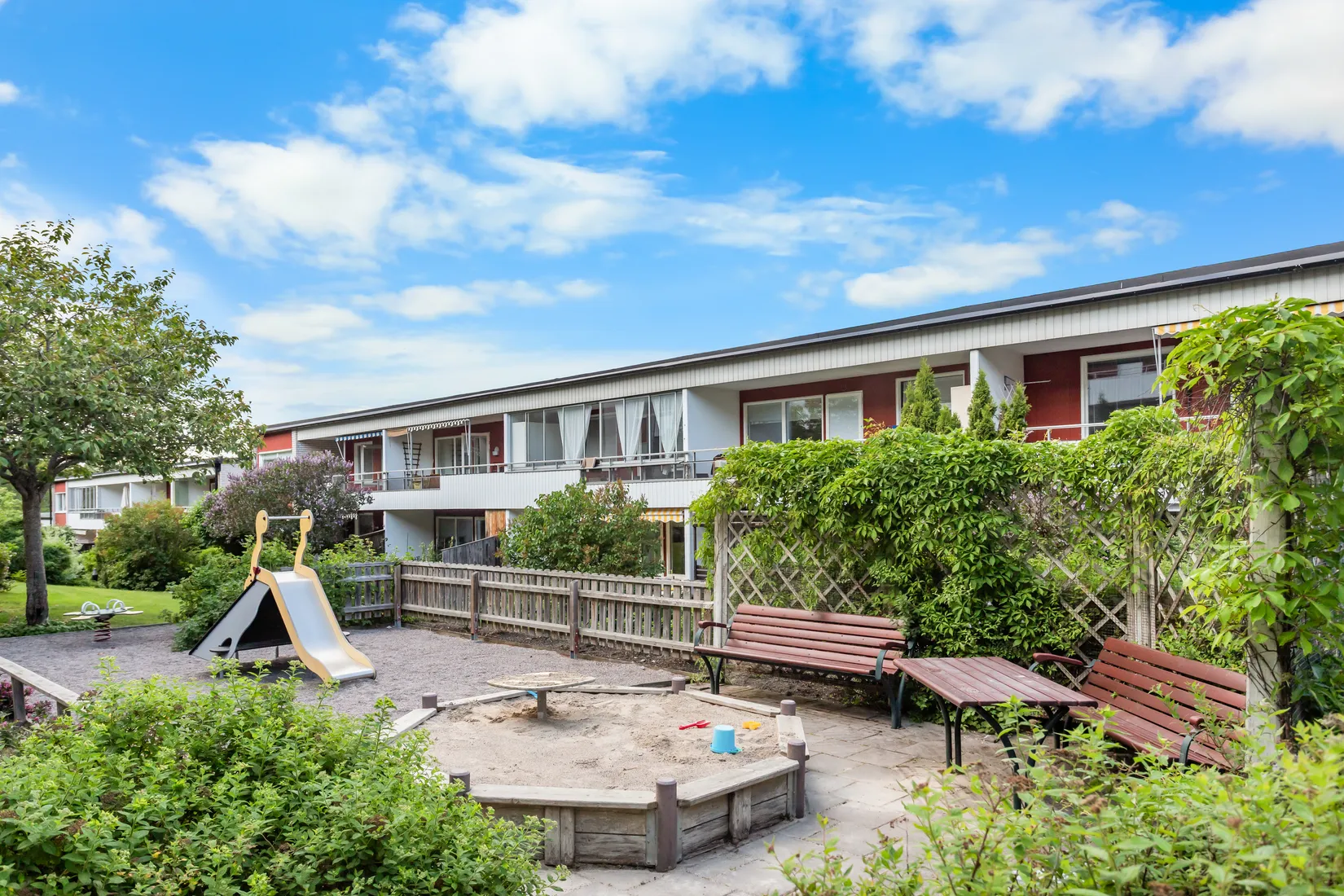 Bostadsrätt, Lomvägen 641, Kärrdal, Sollentuna