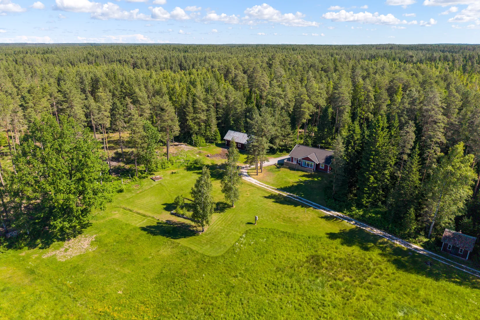 Gård/Skog, Biverud 474, Glanshammar, Örebro