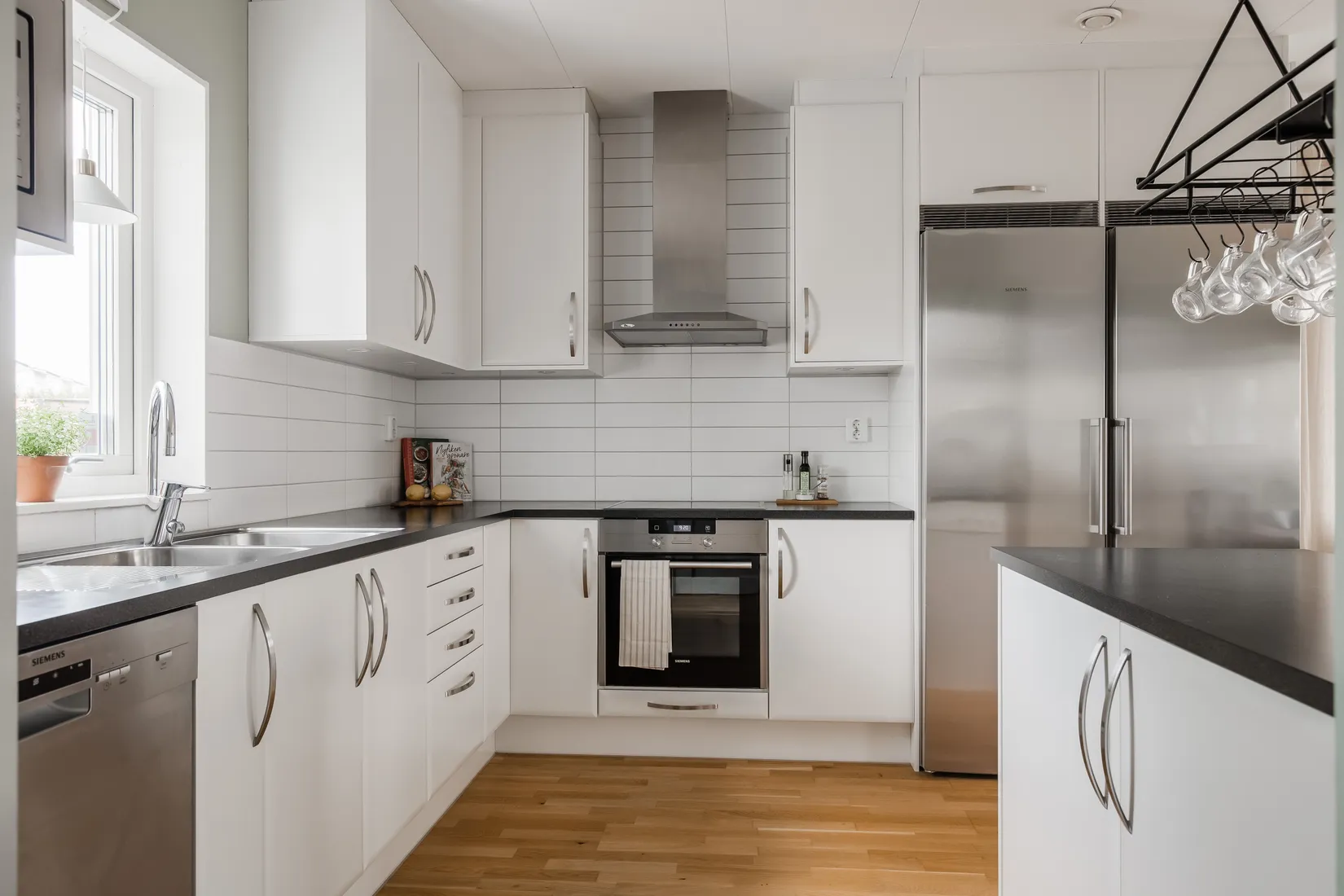Radhus, Lassagårdsgatan 23, Trädgårdsstaden, Skövde