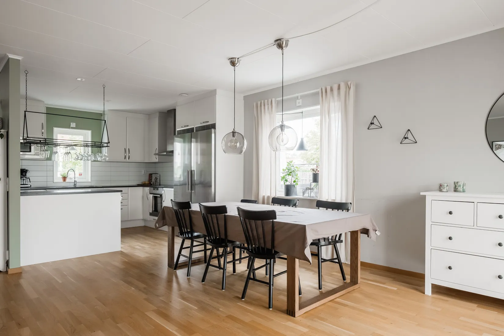 Radhus, Lassagårdsgatan 23, Trädgårdsstaden, Skövde