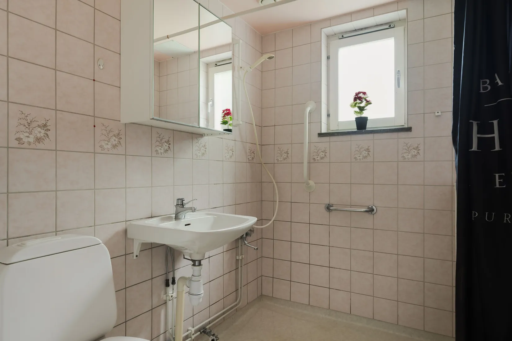 Bostadsrätt, Västra Nobelvägen 2, Carls-Åby, Karlskoga