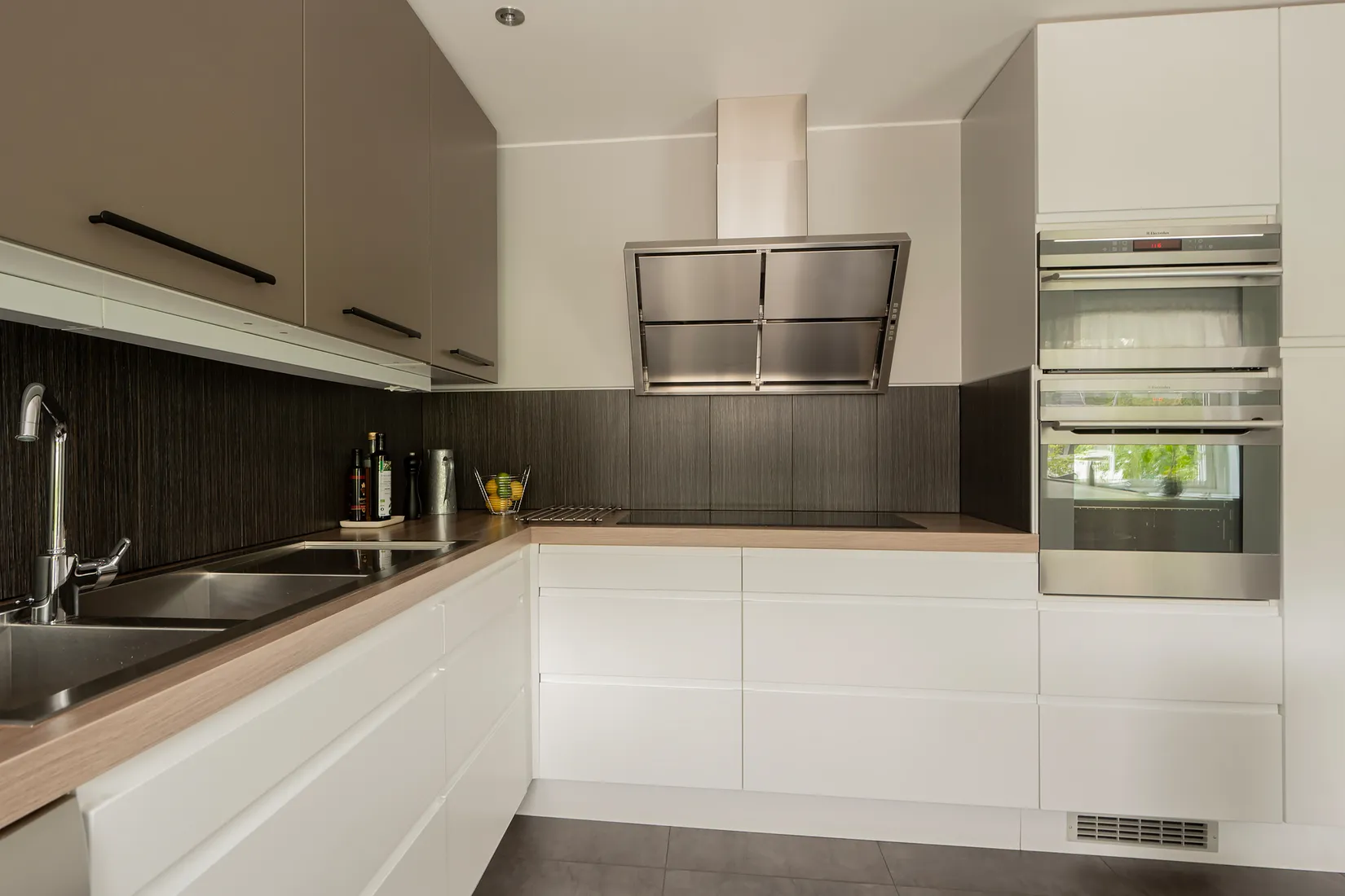 Villa, Skogsvägen 19, Fullersta - Centrala Huddinge, Huddinge