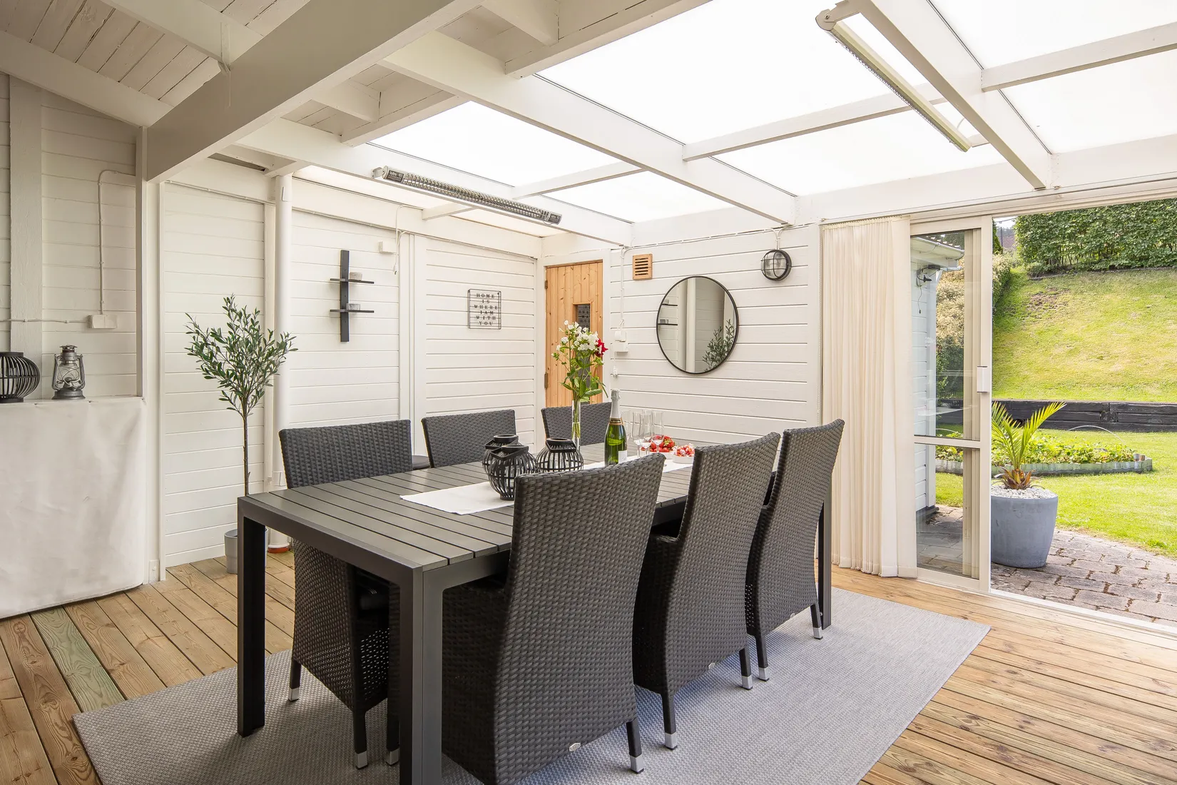 Villa, Radhus, Bolmörtsvägen 5, Dälderna, Skövde