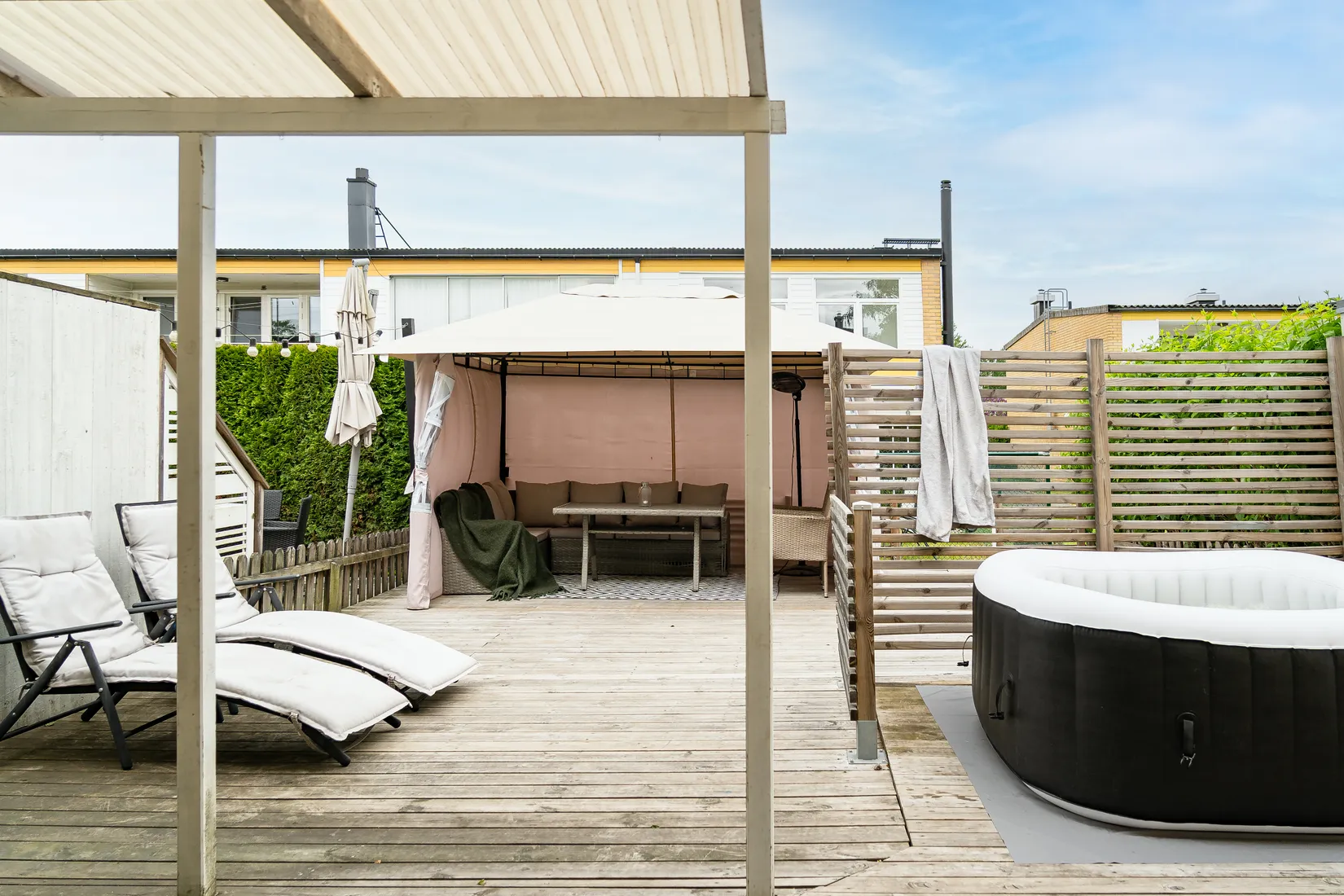 Villa, Radhus, Trumpetvägen 73, Slagsta, Eskilstuna