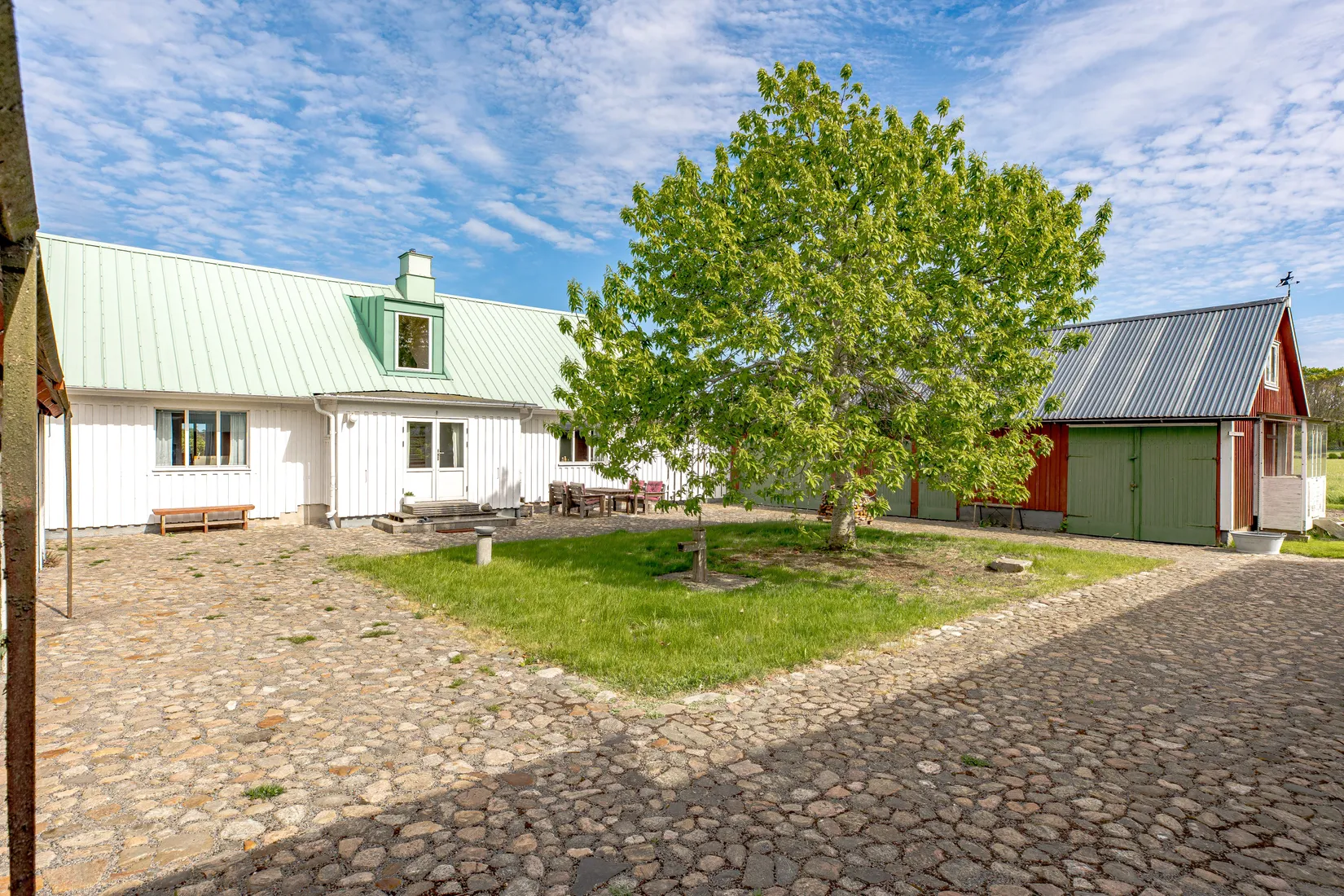 Gård/Skog, Lönestig 118, Glommen, Falkenberg