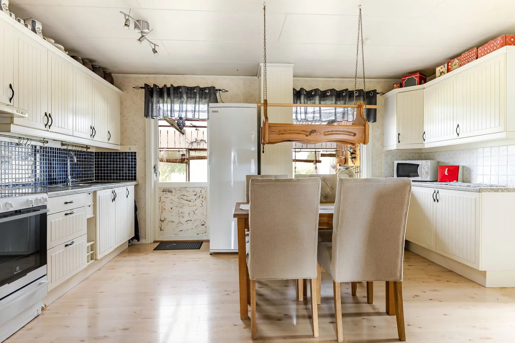Villa, Råckavägen 24, Tjällmo, Motala