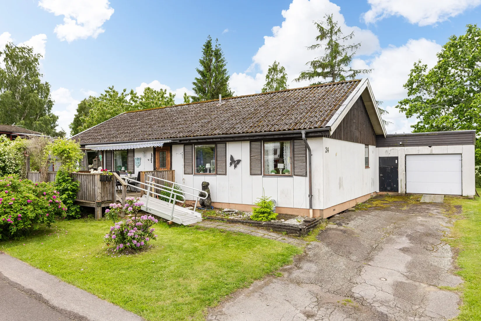 Villa, Råckavägen 24, Tjällmo, Motala